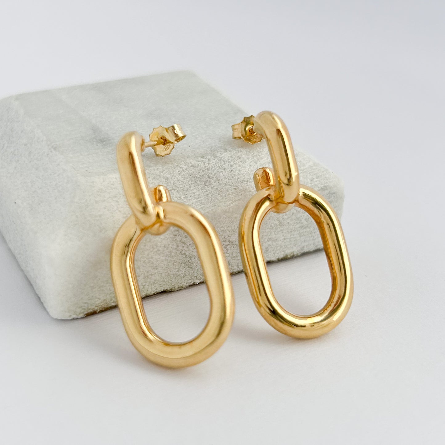 Aretes eslabón oro 18k