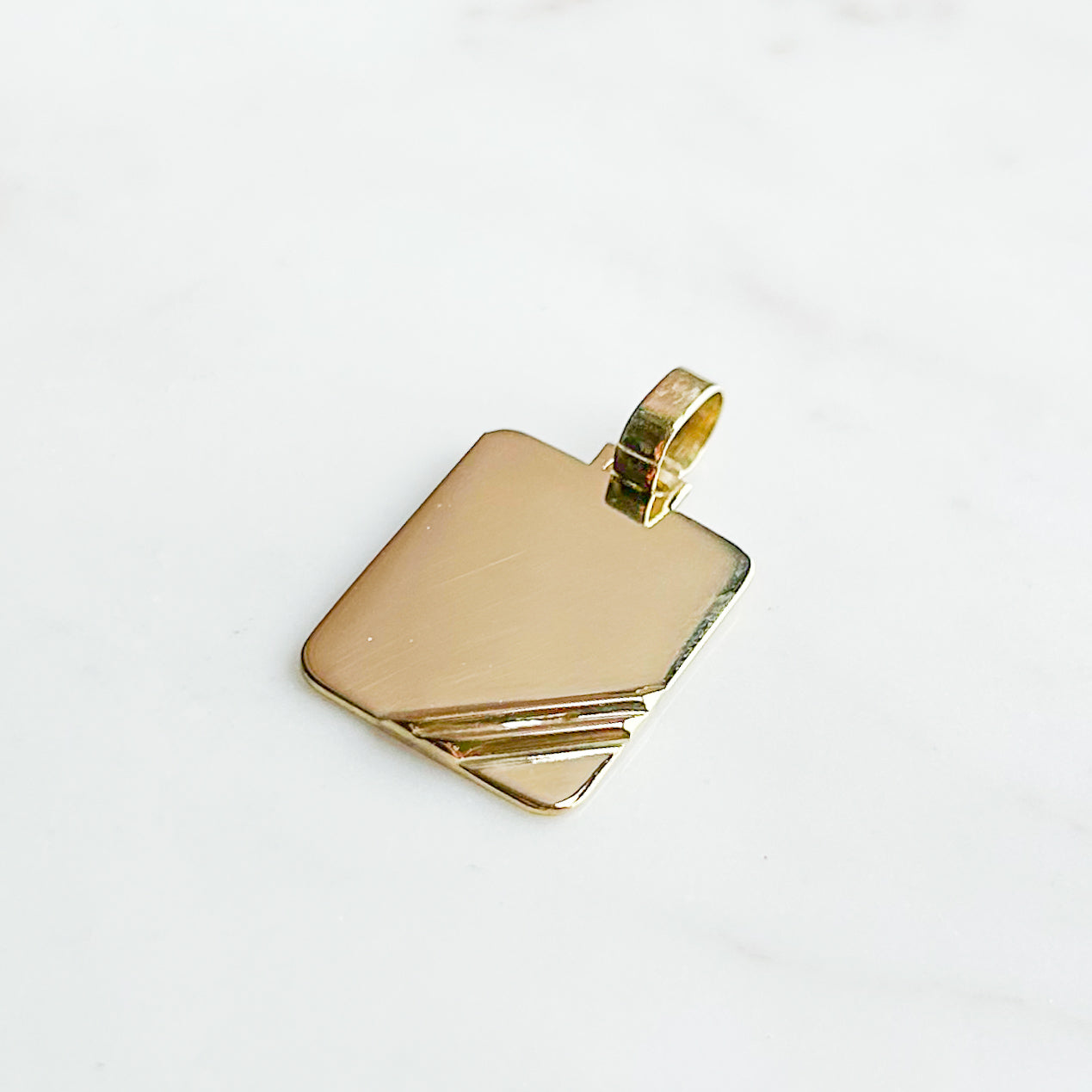 Dije placa rectangular para grabar en Oro18k