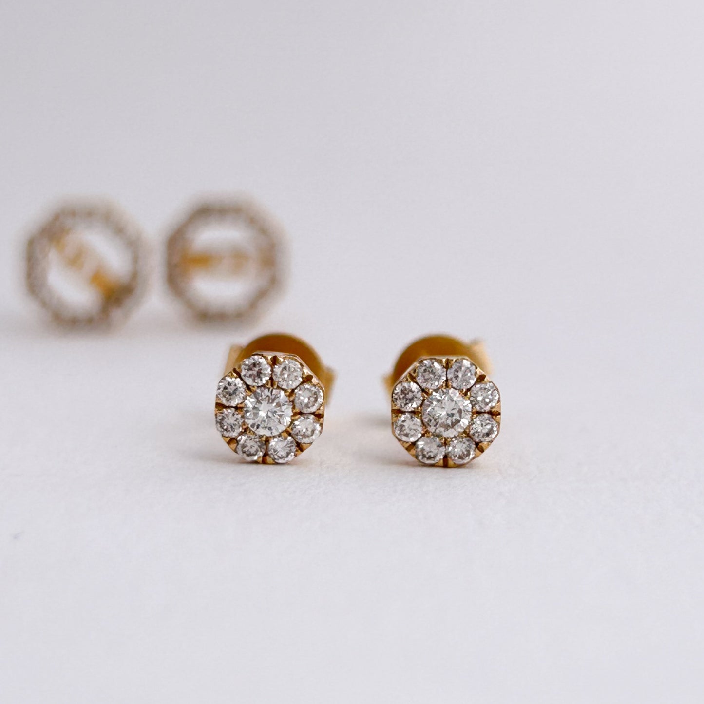 Aretes TriGlam con diamantes en Oro18k