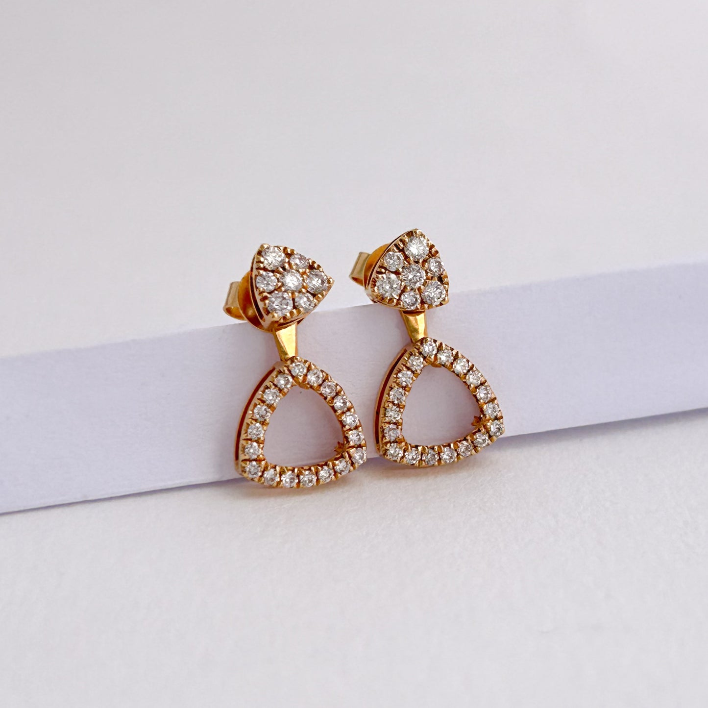 Aretes TriGlam con diamantes en Oro18k