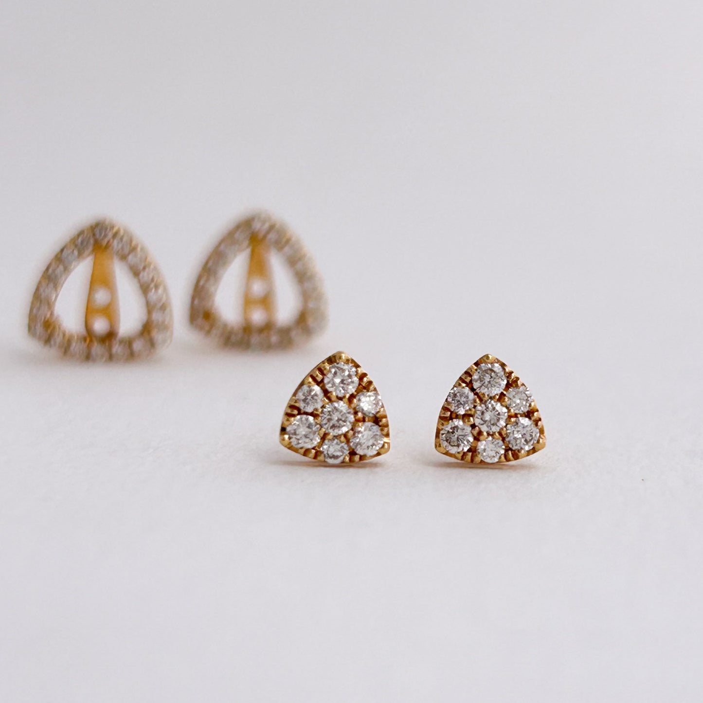 Aretes TriGlam con diamantes en Oro18k