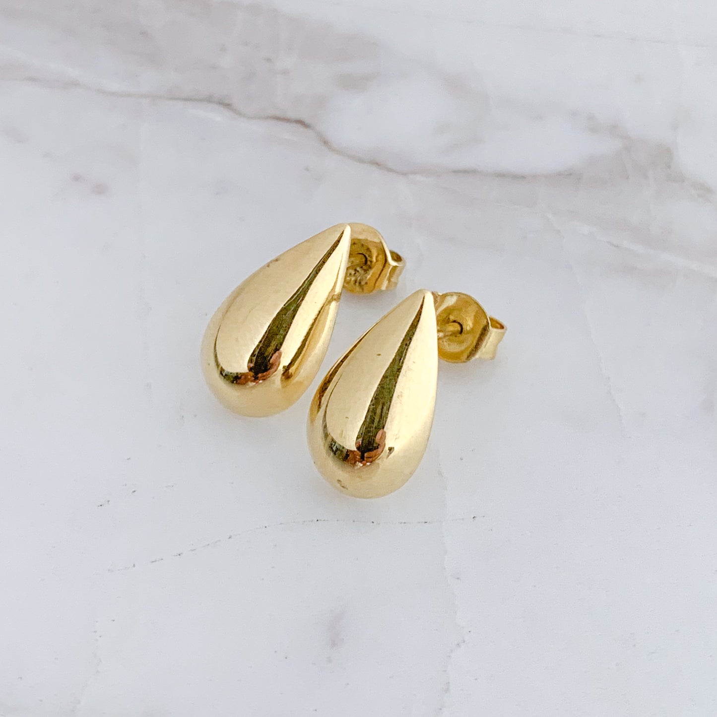 Aretes Gota oro 18k