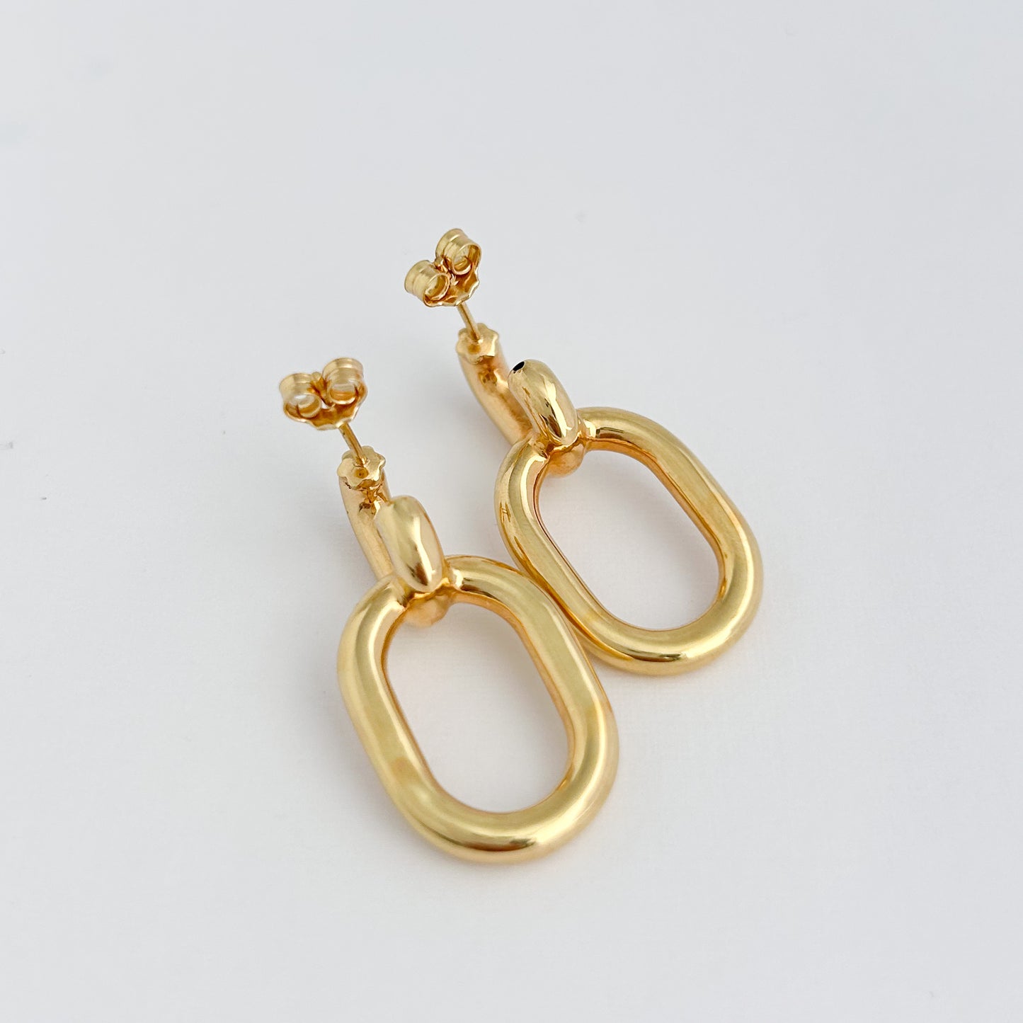 Aretes eslabón oro 18k