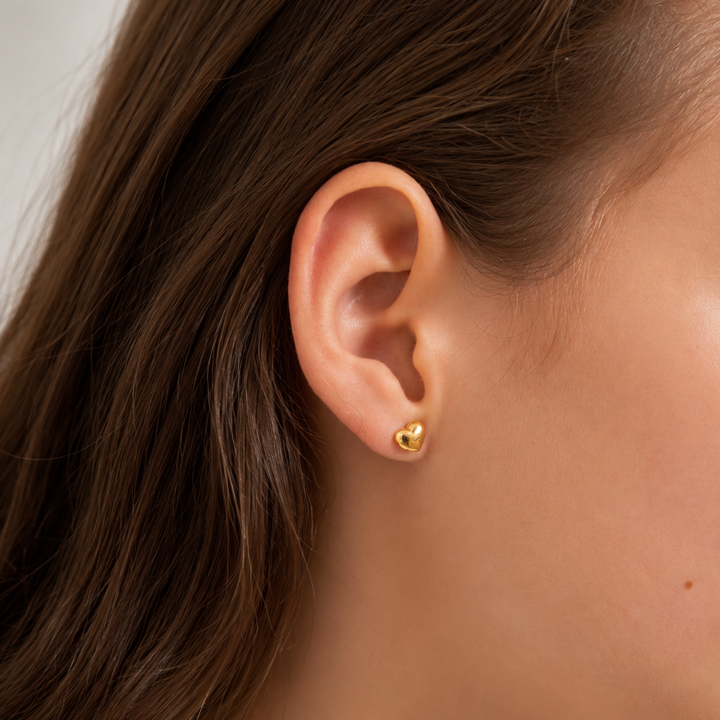 Aretes de Bebé de Corazón en Oro 18K