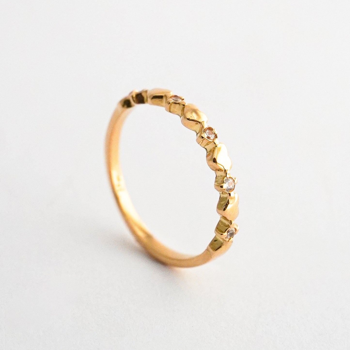 Anillo destello de amor en Oro18k