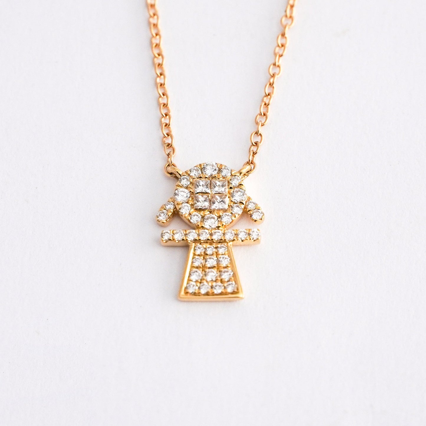 Collar niña con diamantes en oro18k