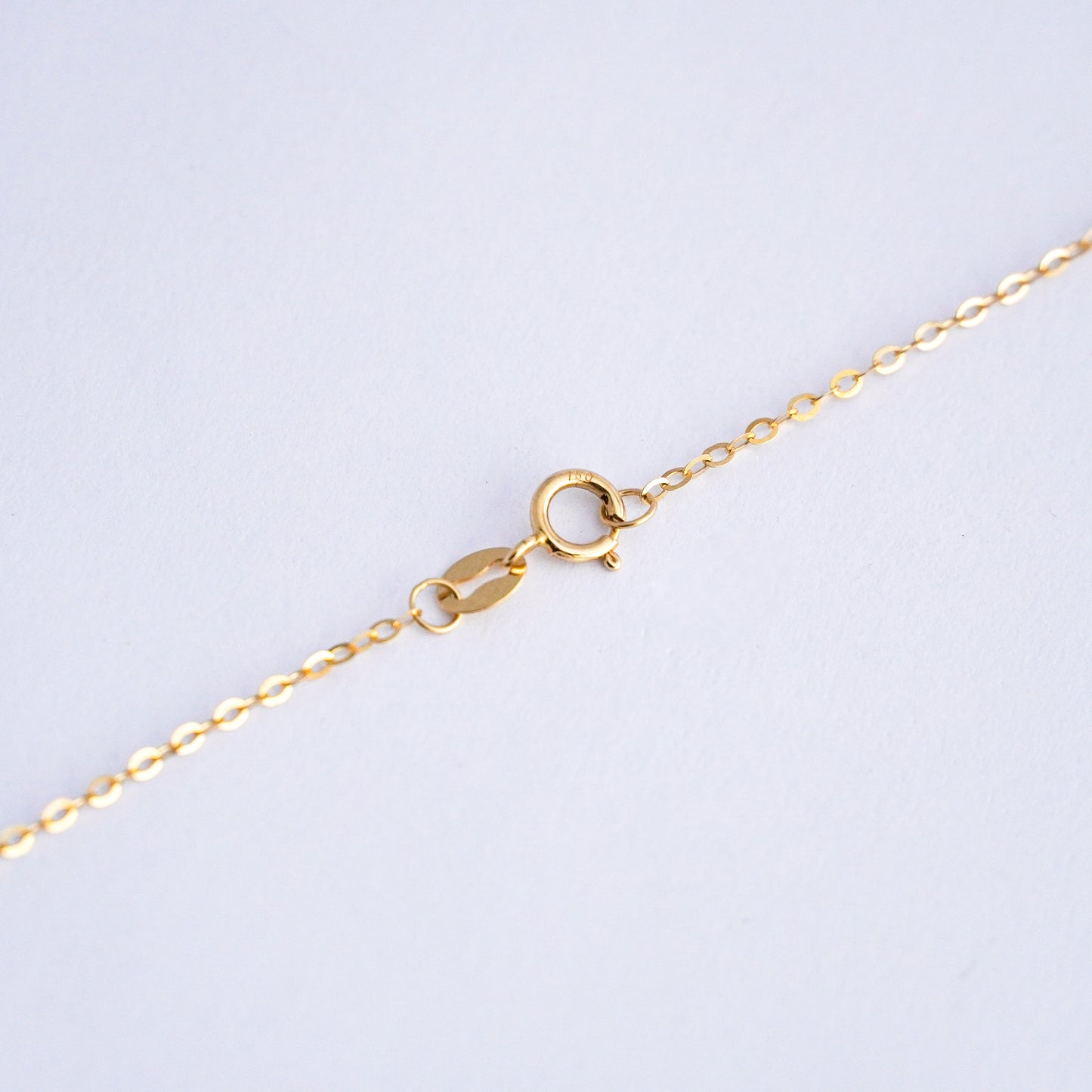 Collar Butterfly Glow con diamantes naturales Oro18k