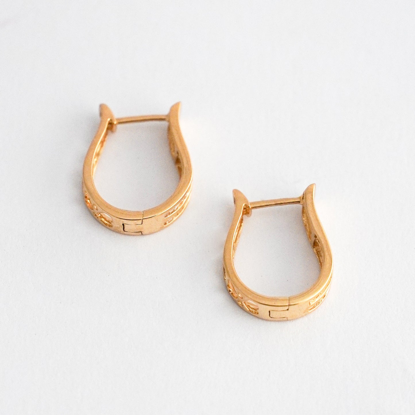 Argollas doble baguette con diamante naturales en oro18k