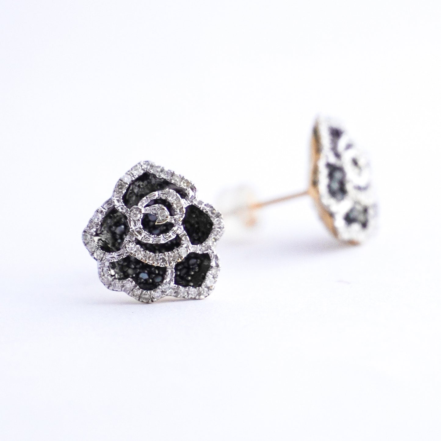 Aretes rosa con diamantes naturales en Oro18k