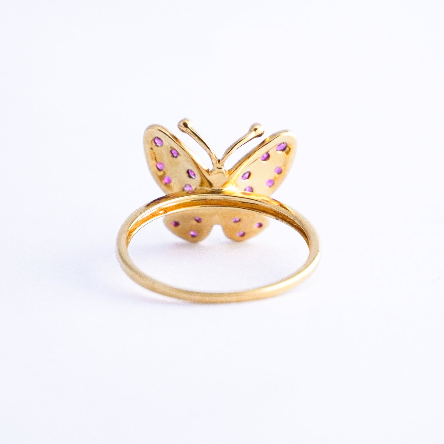 Anillo mariposa rubí con diamantes naturales en oro18k