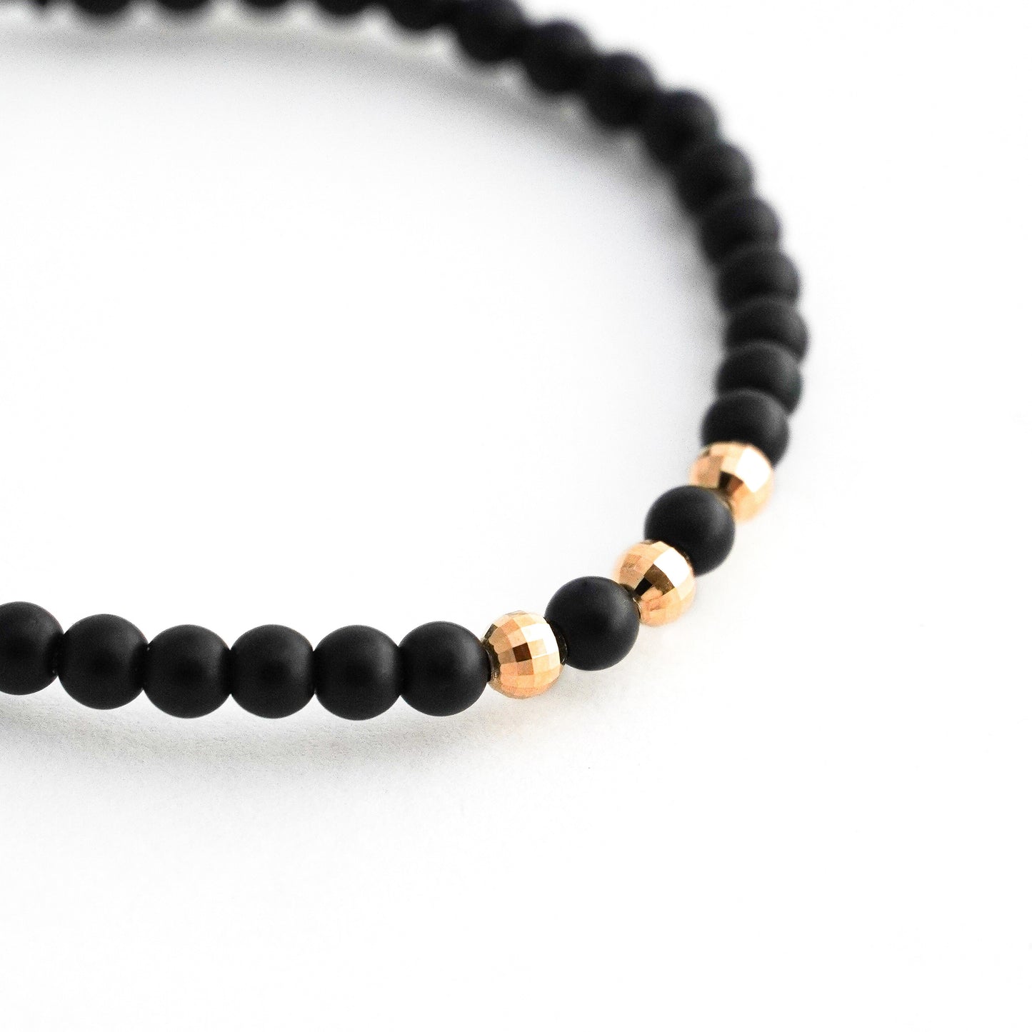 Pulsera Essence de Ónix Natural Oro 18K
