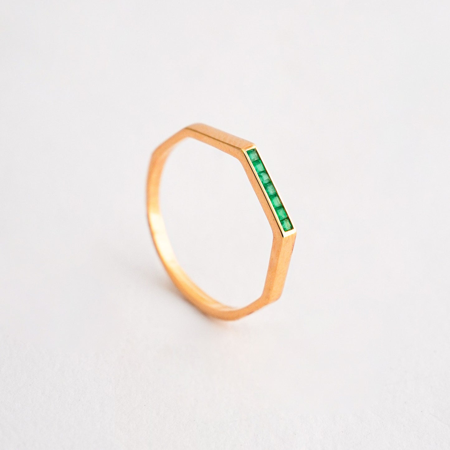 Anillo Octogonal Esmeraldas Princesa en Oro 18K