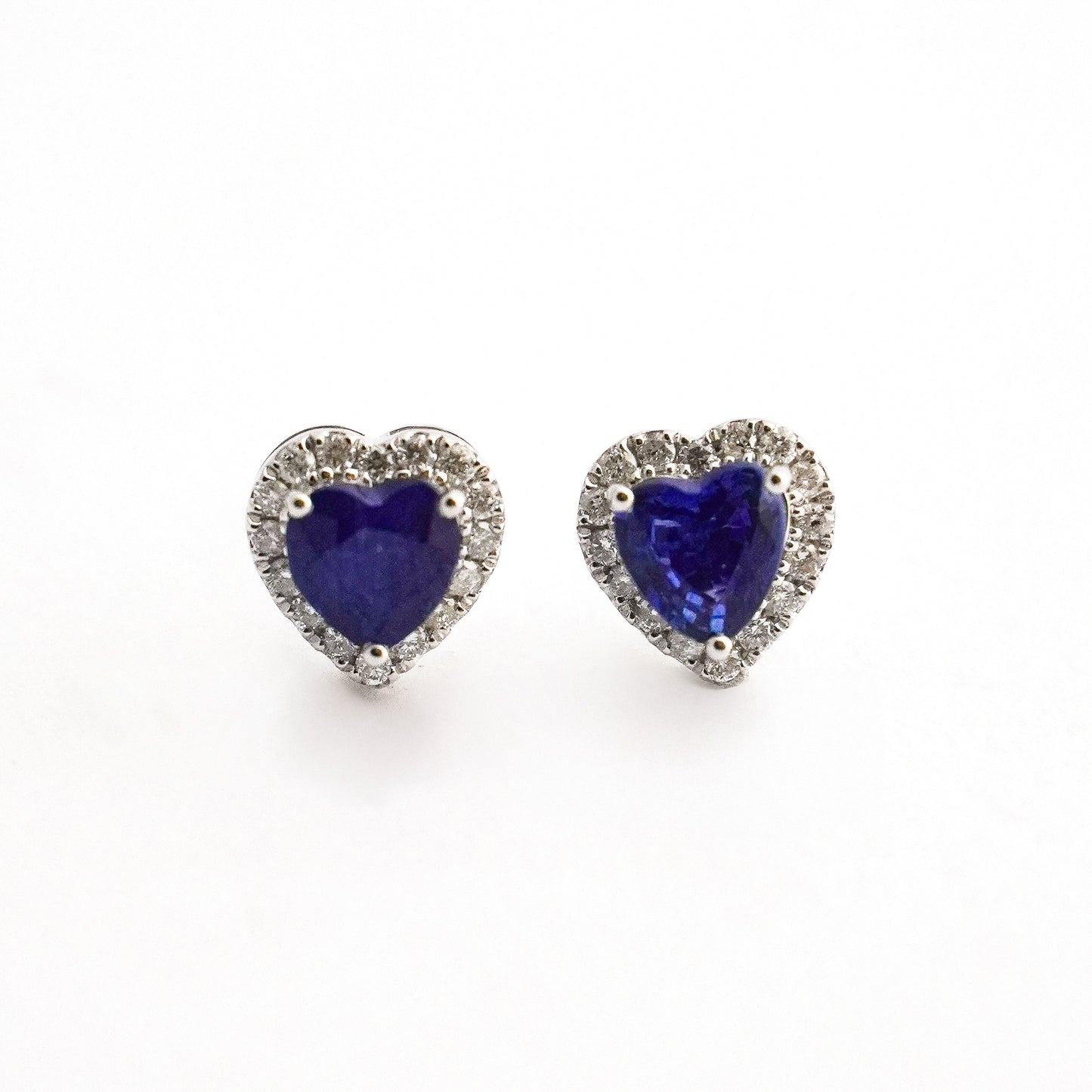 Aretes corazón imperial con zafiro y diamantes naturales en Oro18k