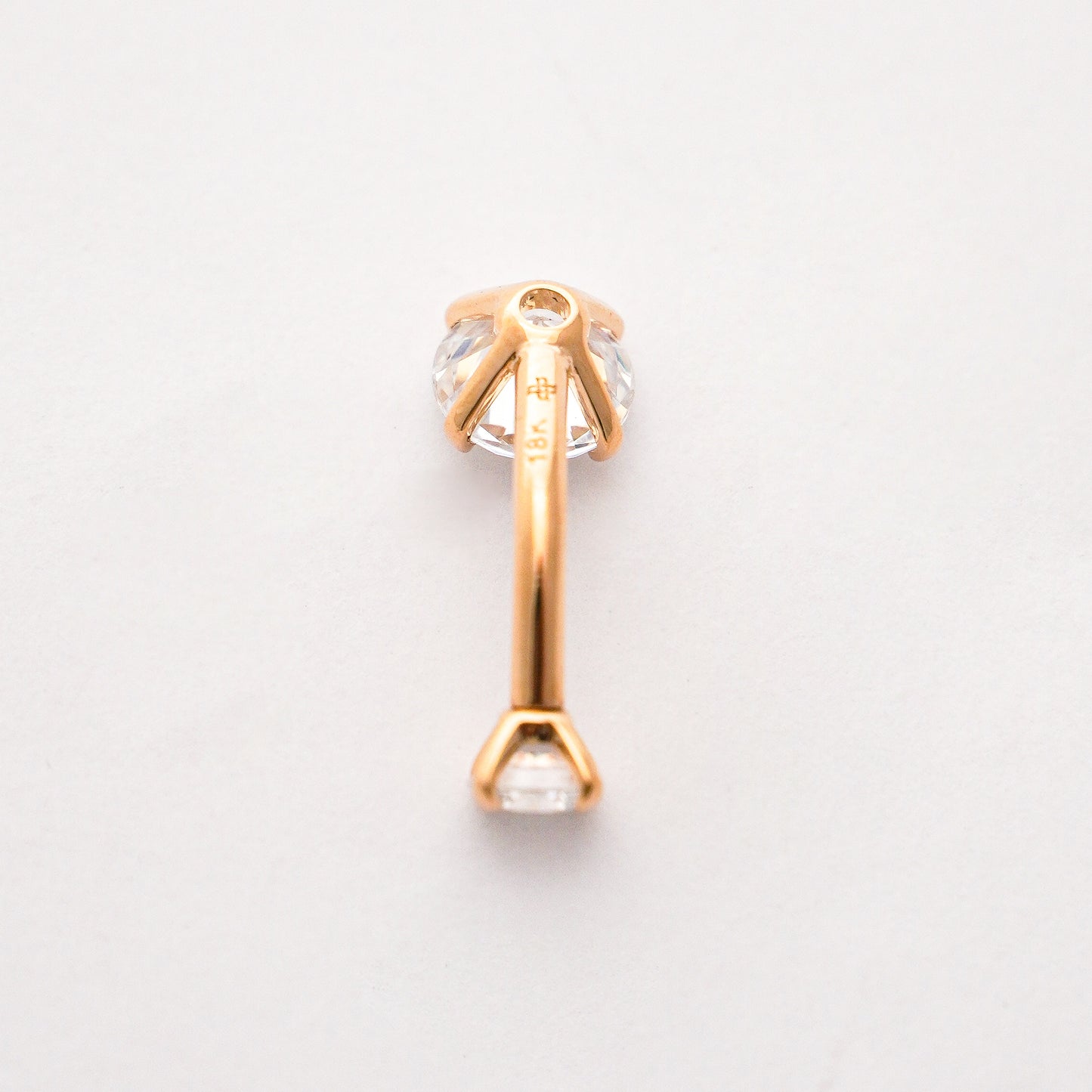 Piercing de ombligo con zirconia High Carbon en Oro18k