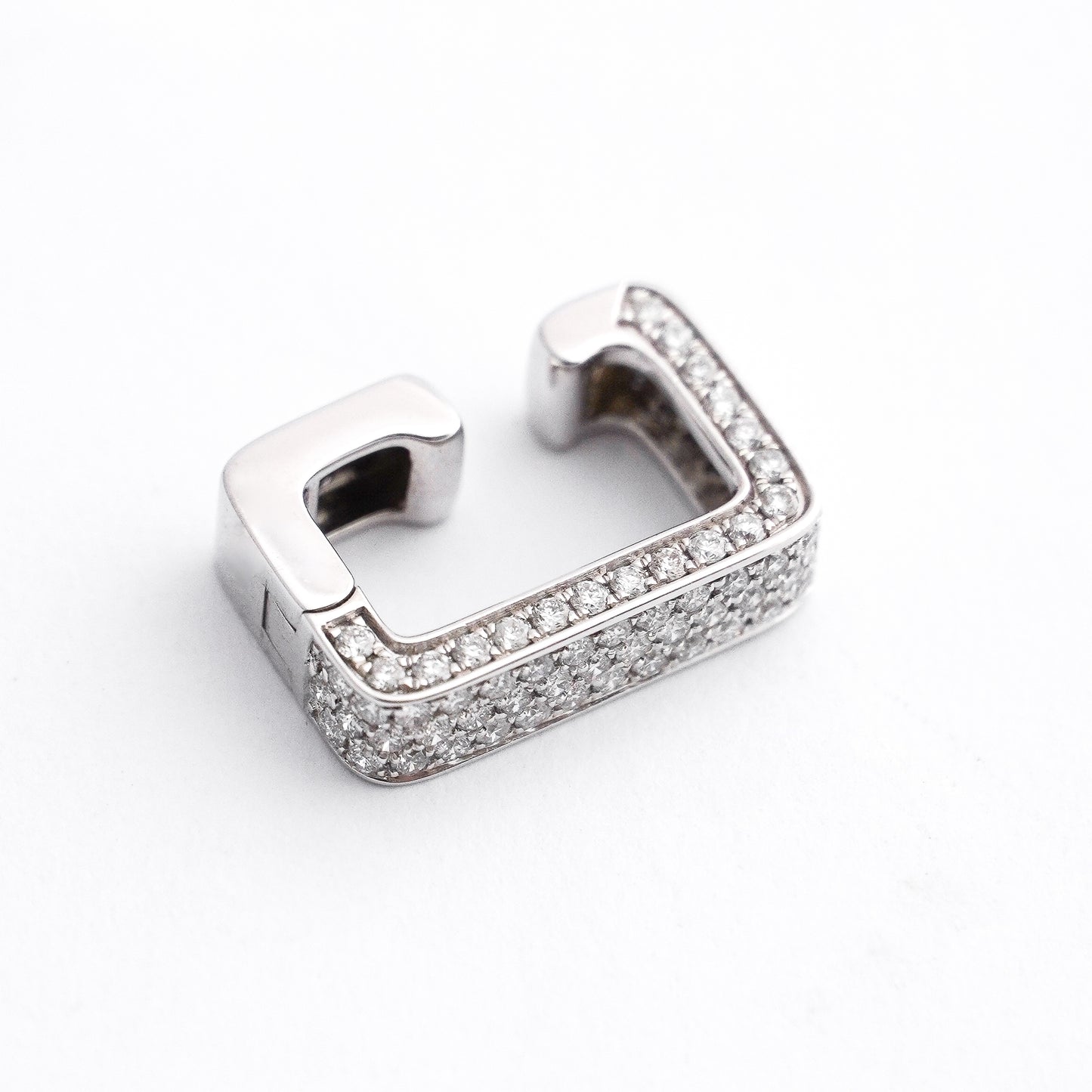 Ear cuff big box con diamantes naturales en Oro18k