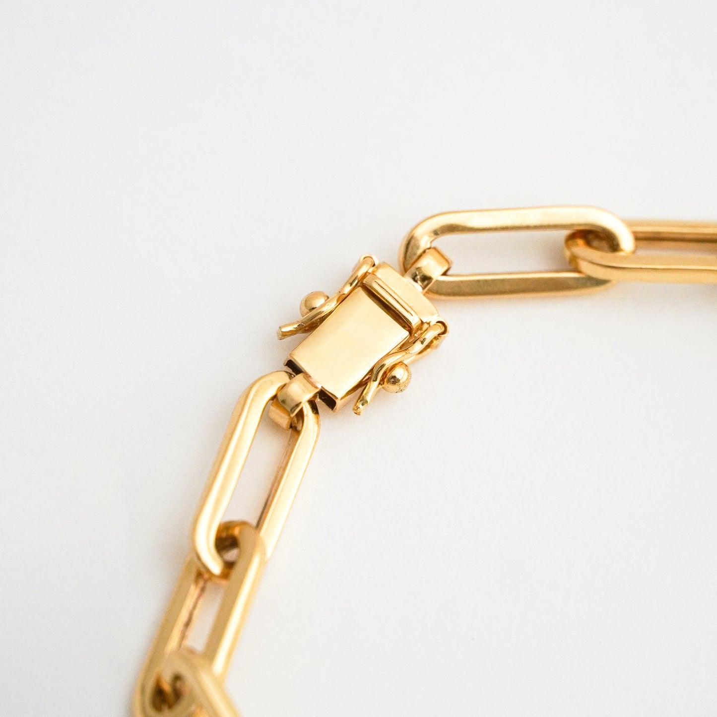 Pulsera clip gruesa hombre 21 cm en oro 18k
