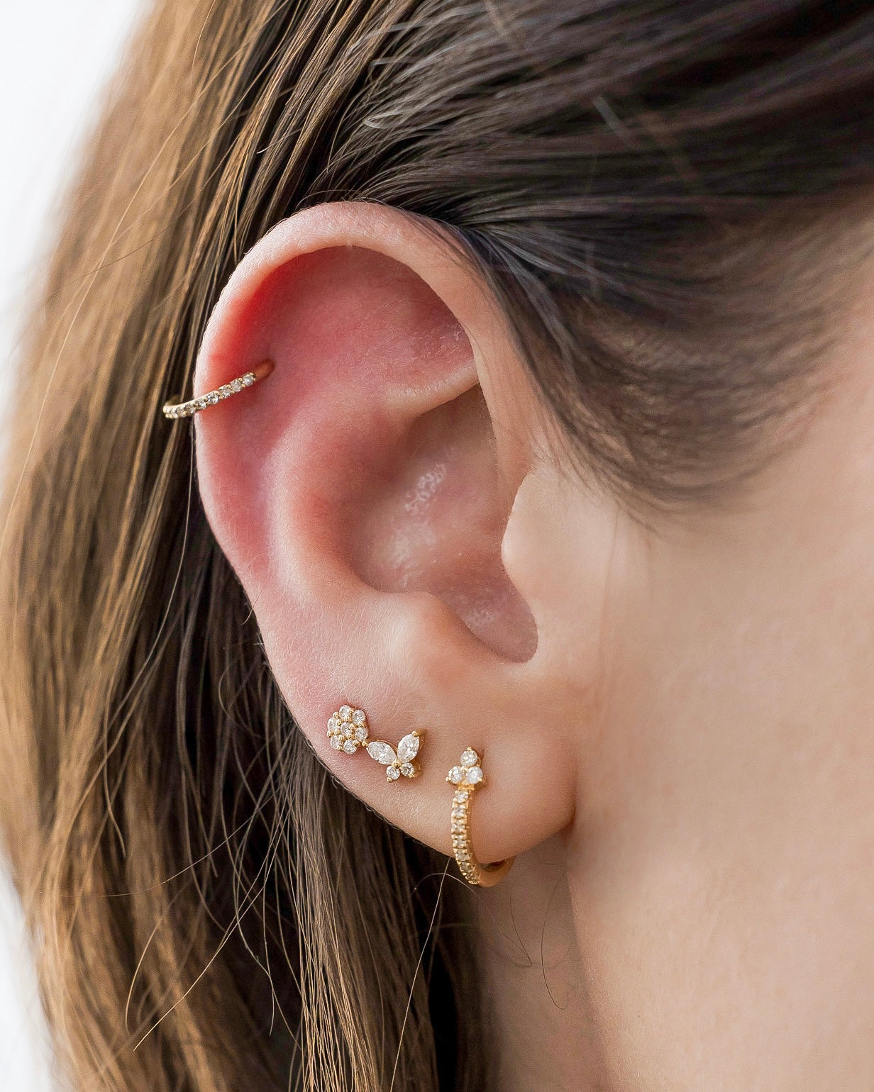 Piercing roseta redondo en Oro18k con diamantes naturales