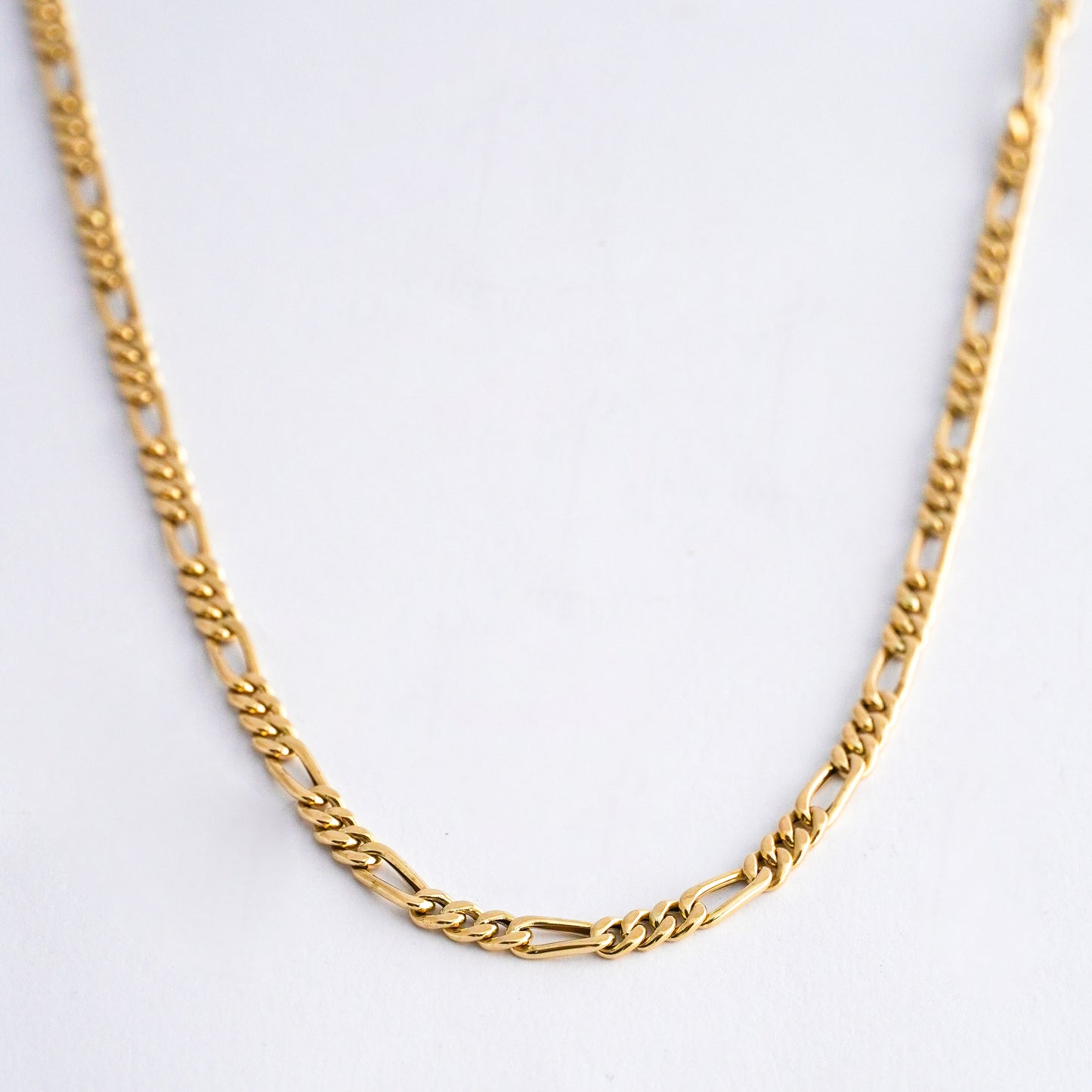 Cadena modelo figaro cartier Oro18k