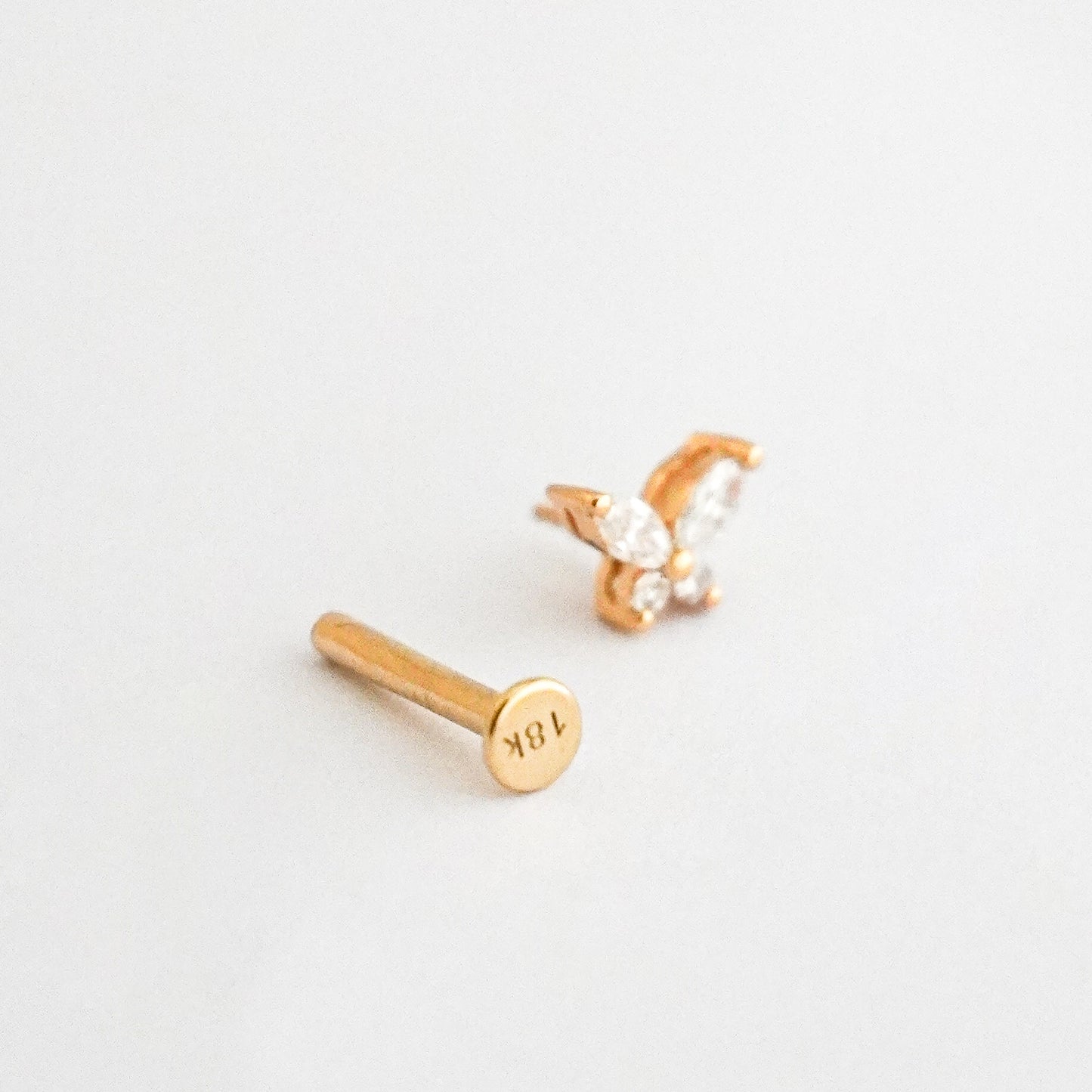 Piercing mariposa en Oro18k con diamantes naturales