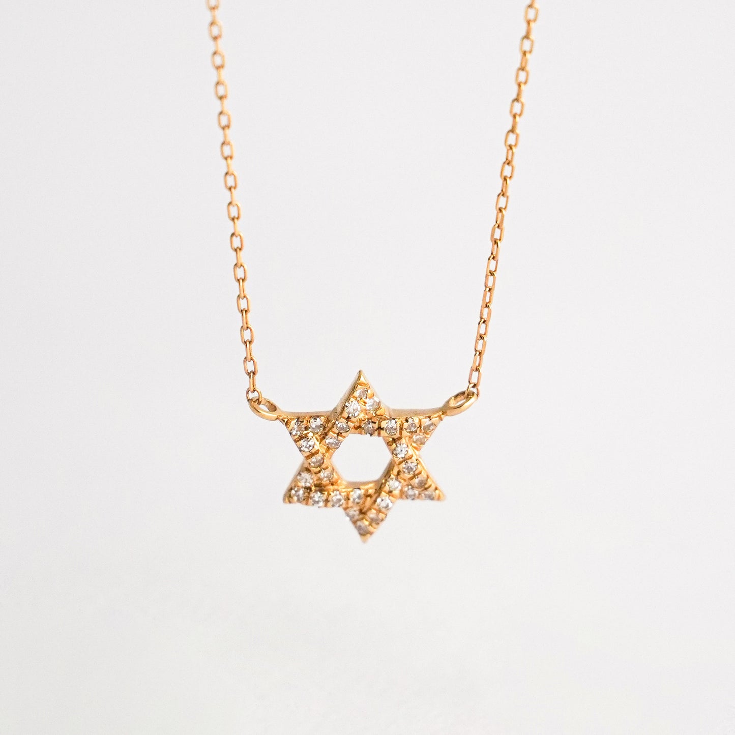Collar Estrella de David mini con diamantes naturales Oro18k