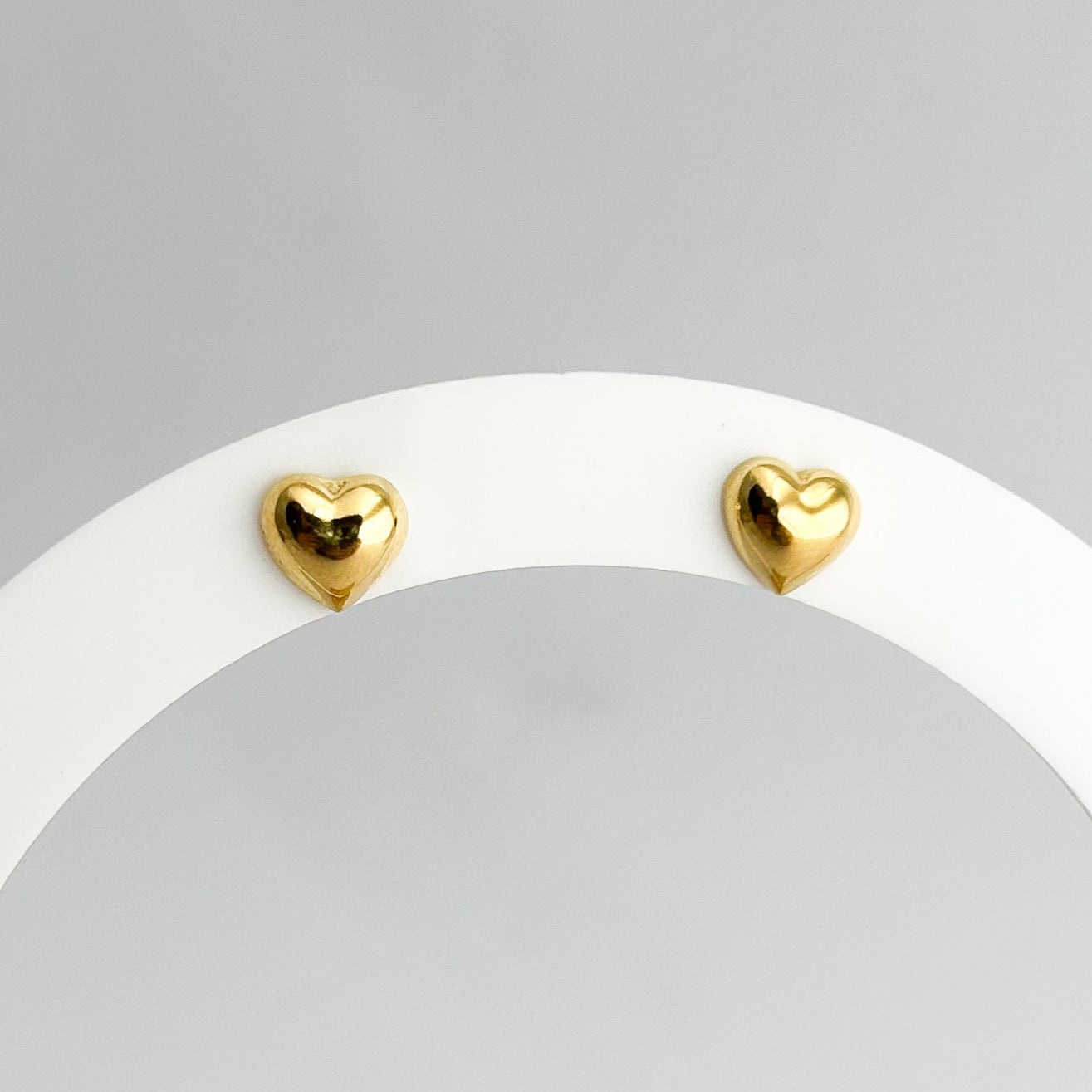 Aretes de corazón Oro18k