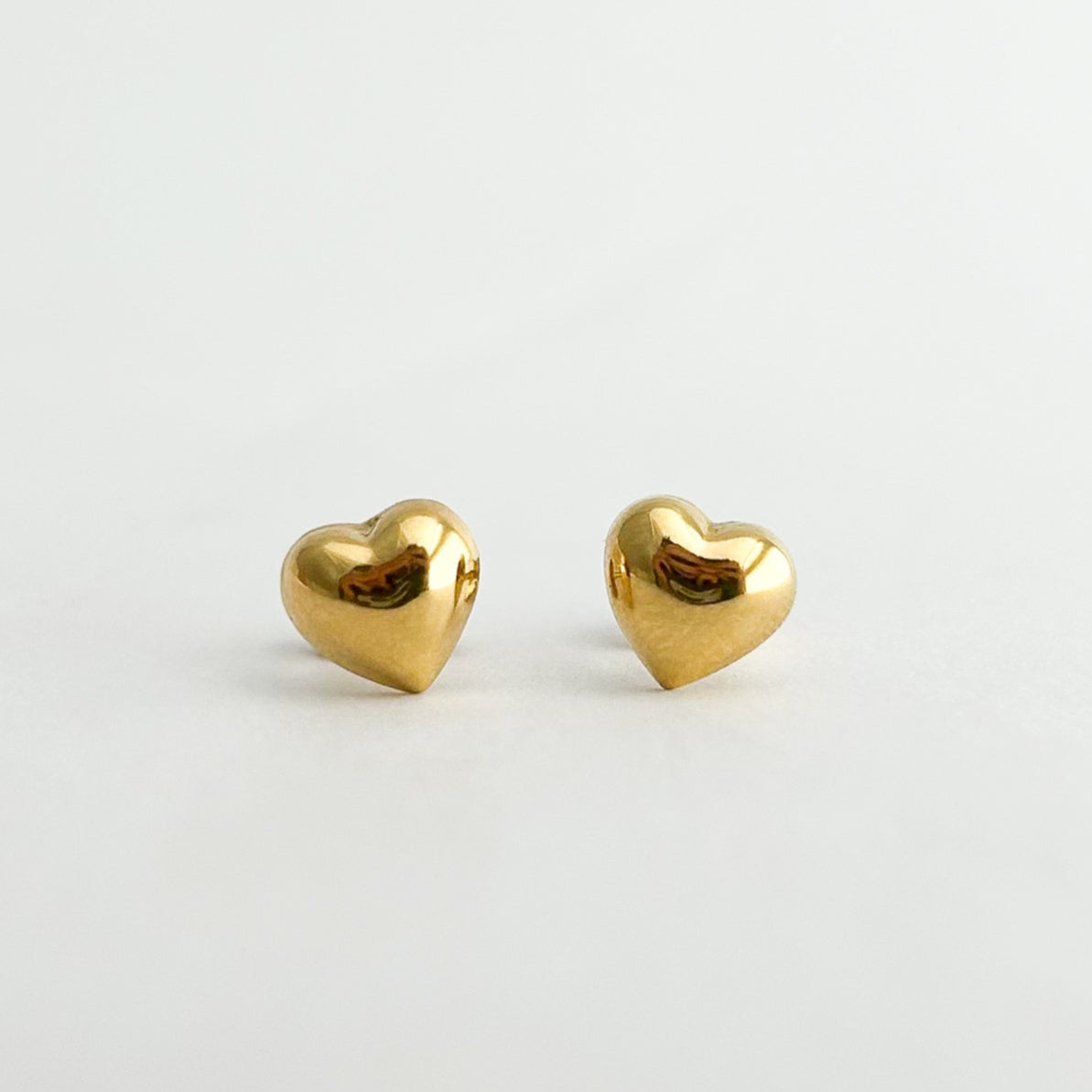 Aretes de corazón Oro18k