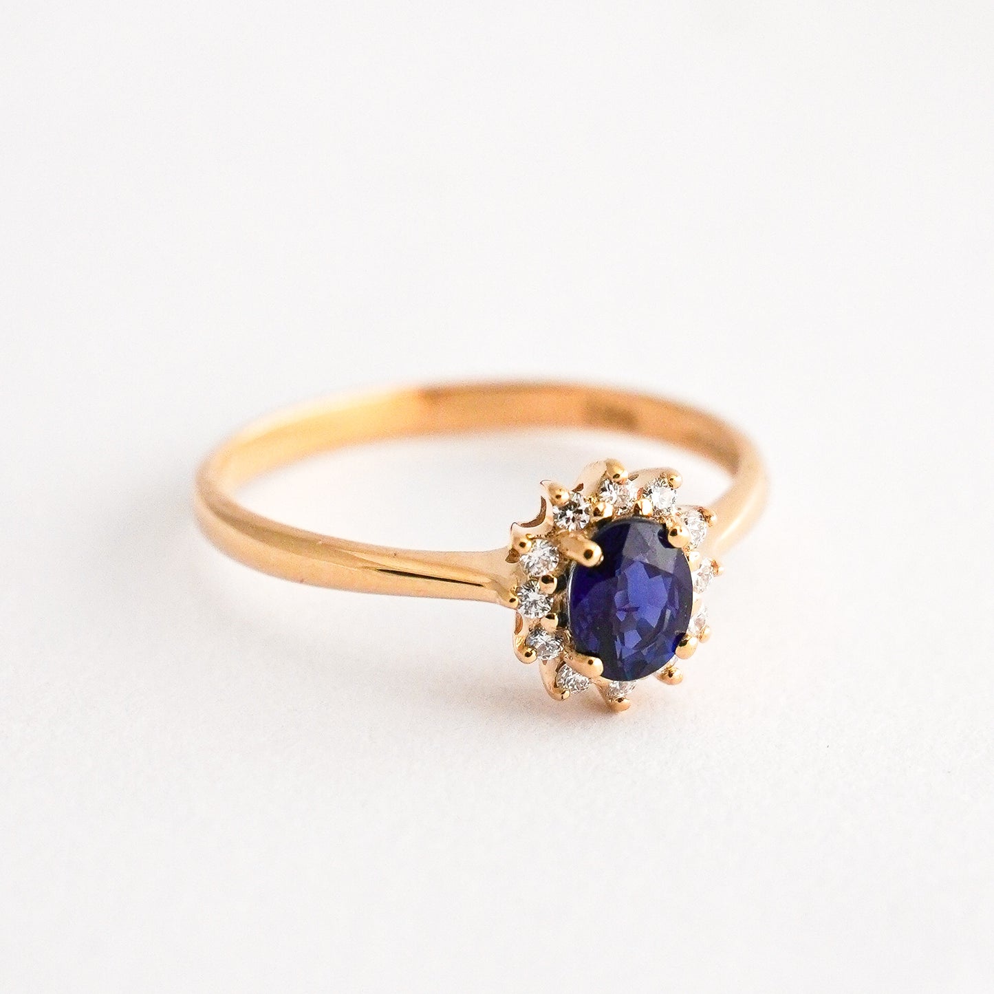 Anillo brillo imperial con zafiro y diamantes naturales en Oro18k
