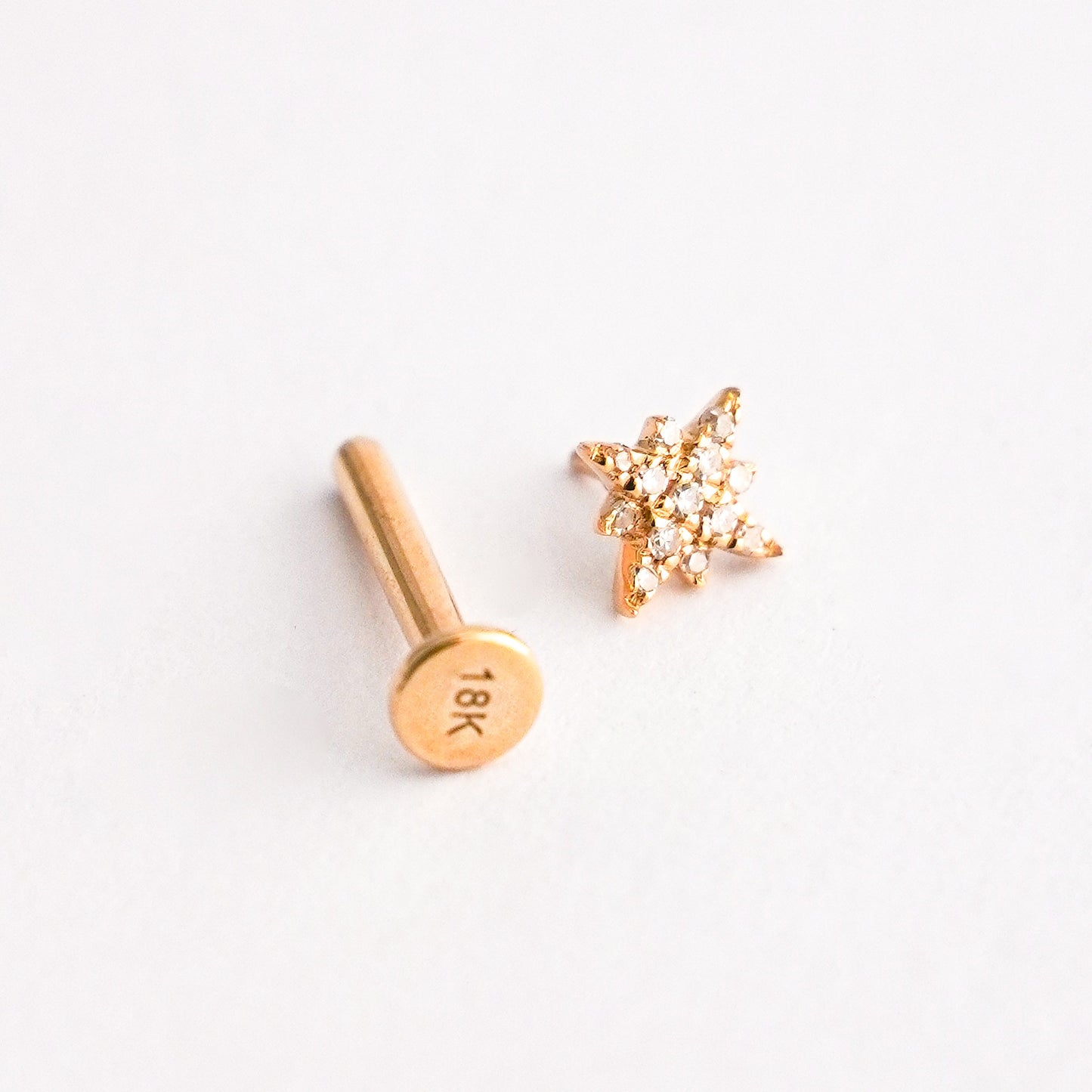 Piercing Estrella del norte en Oro18k con diamantes naturales
