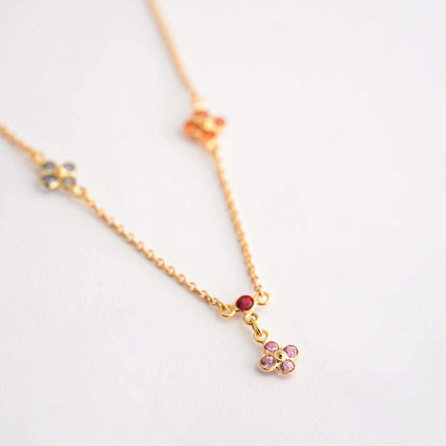 Collar Floreal Fancy zafiros en Oro 18K Amarillo
