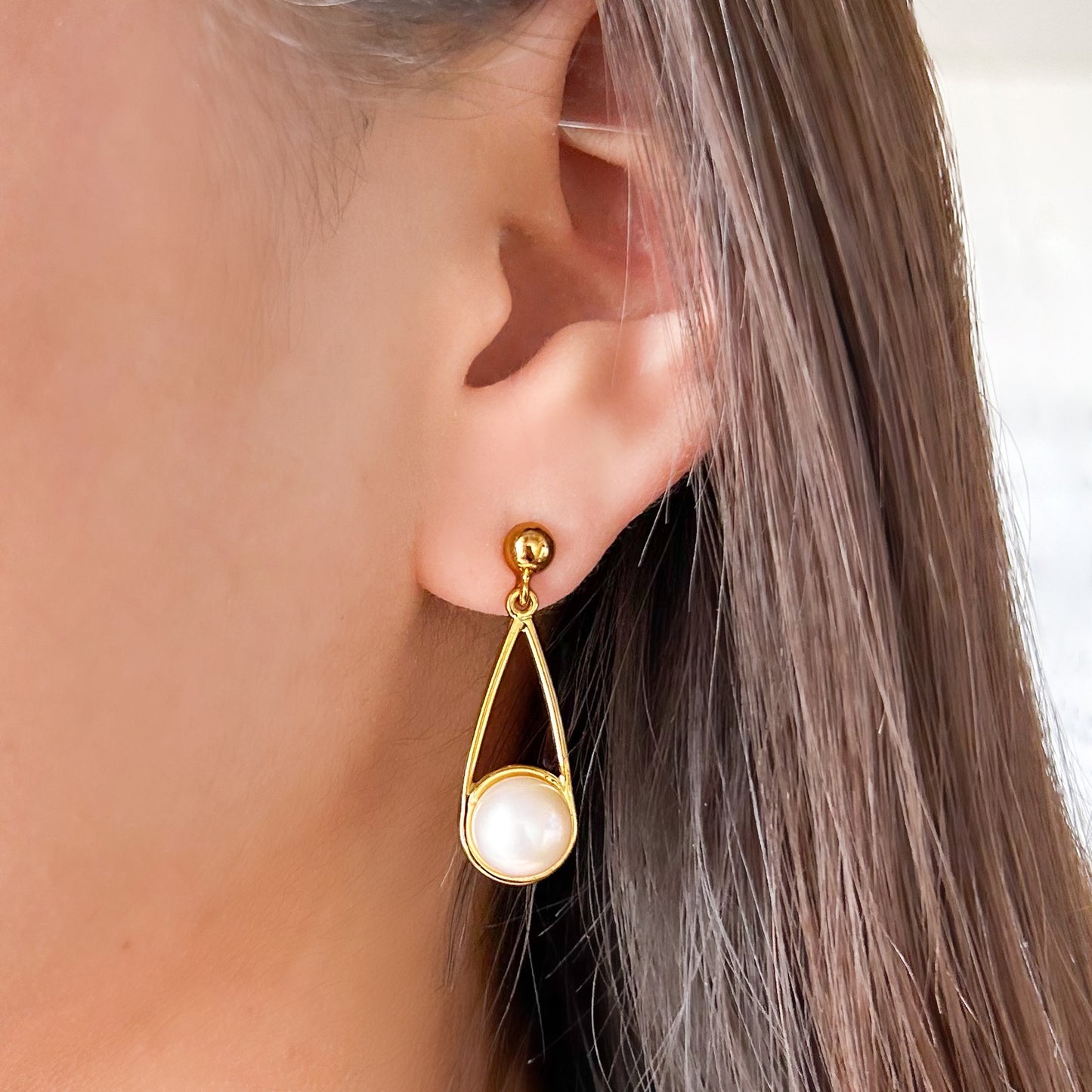 Aretes Imperial Pearl 9mm Oro 18K