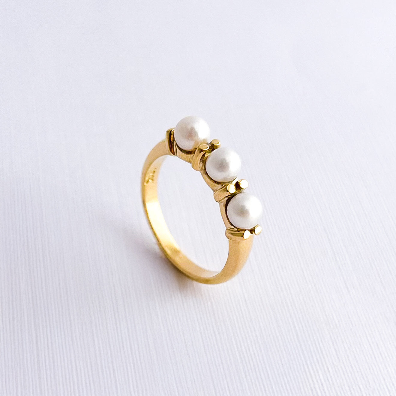 Anillo Trivier con perlas cultivadas Oro18k