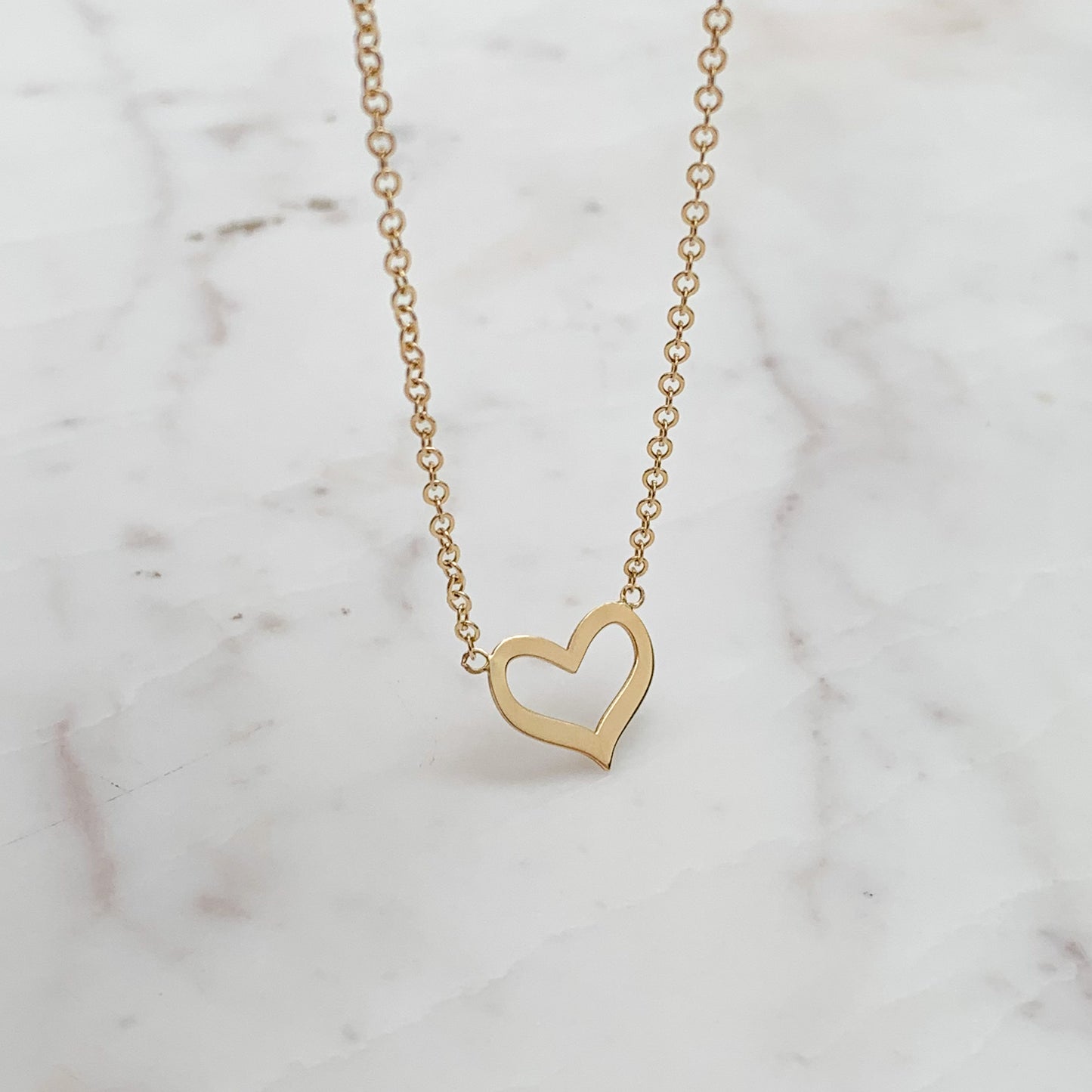 Gargantilla de Corazón calado Oro18k