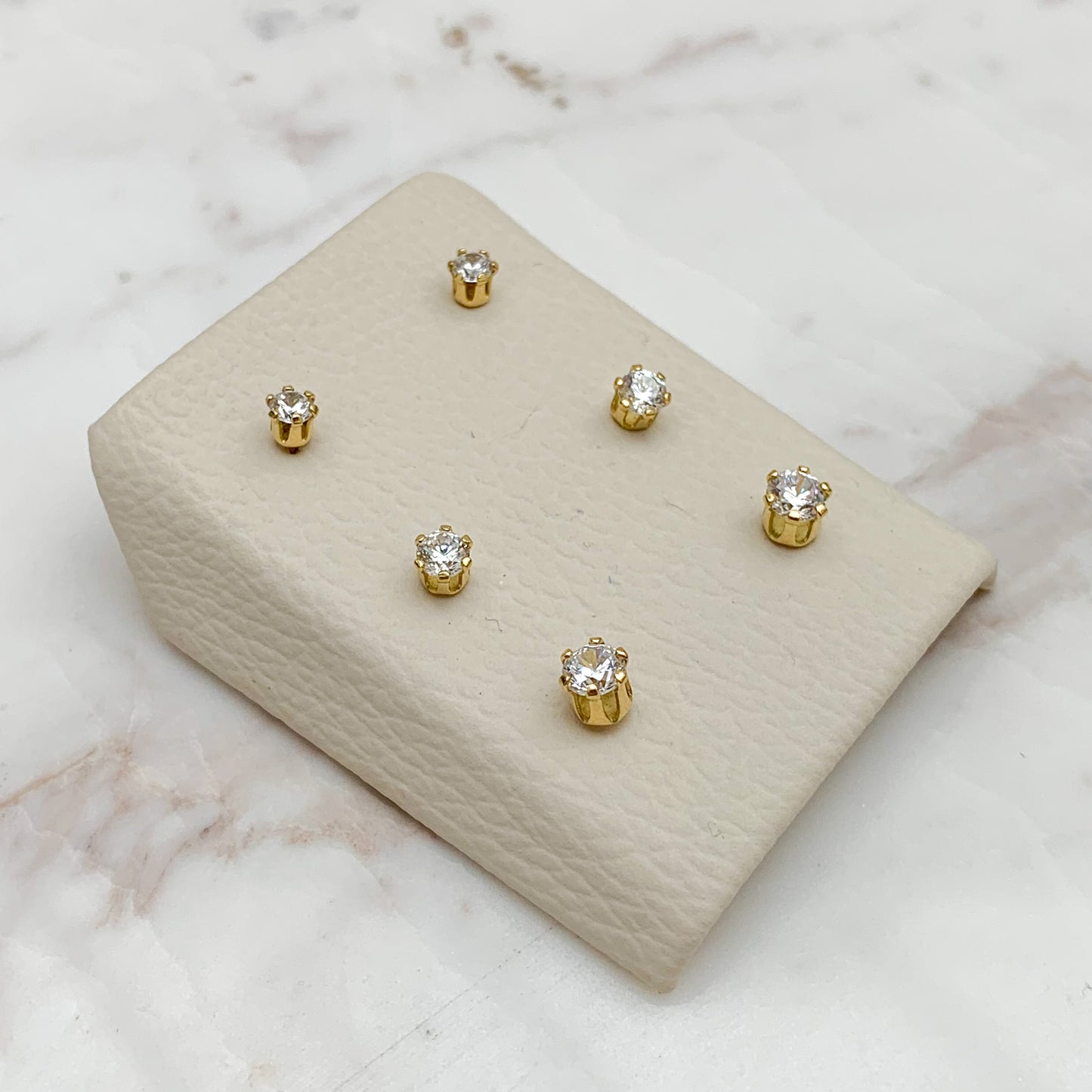 Aretes Bebés Circón Uñas Oro18k