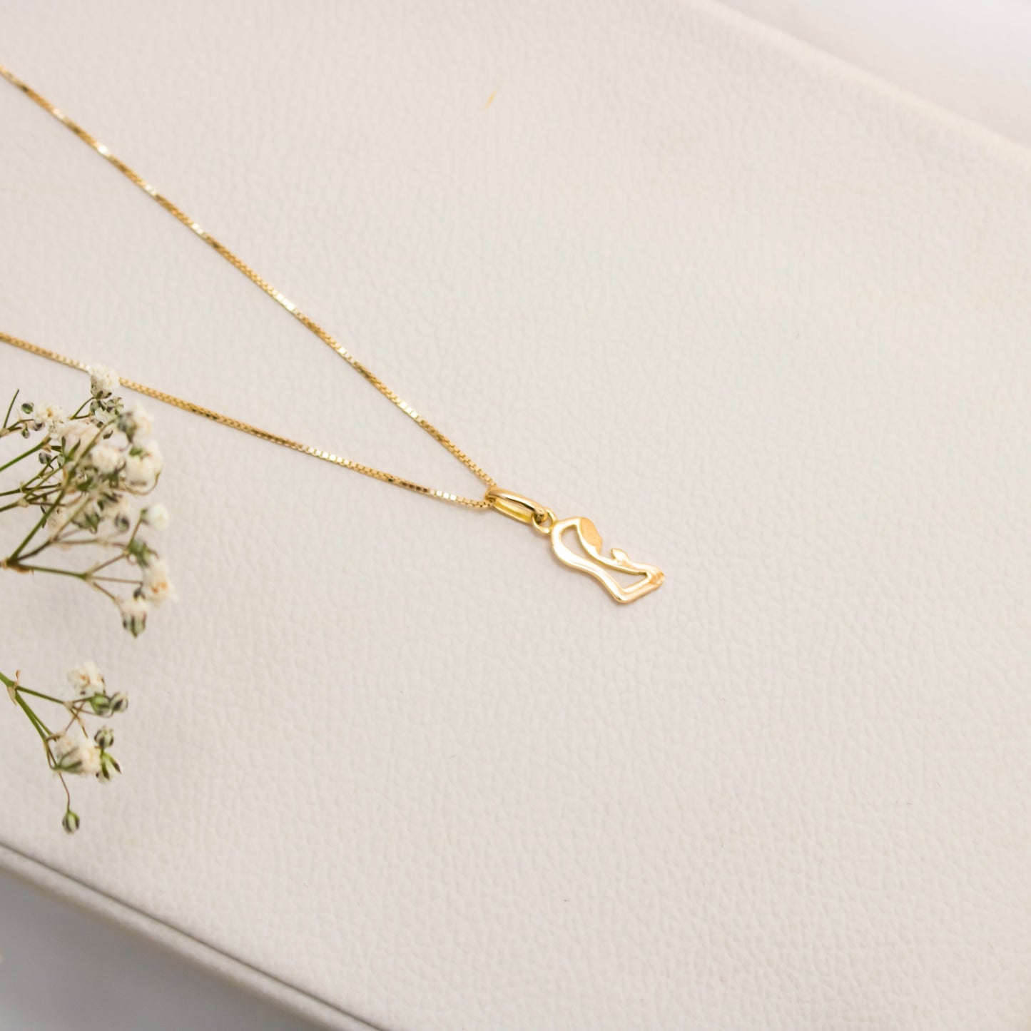 Dije de virgencita Oro18k