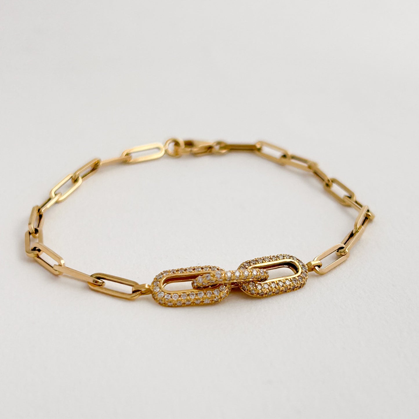 Pulsera clip con diamantes en Oro 18k