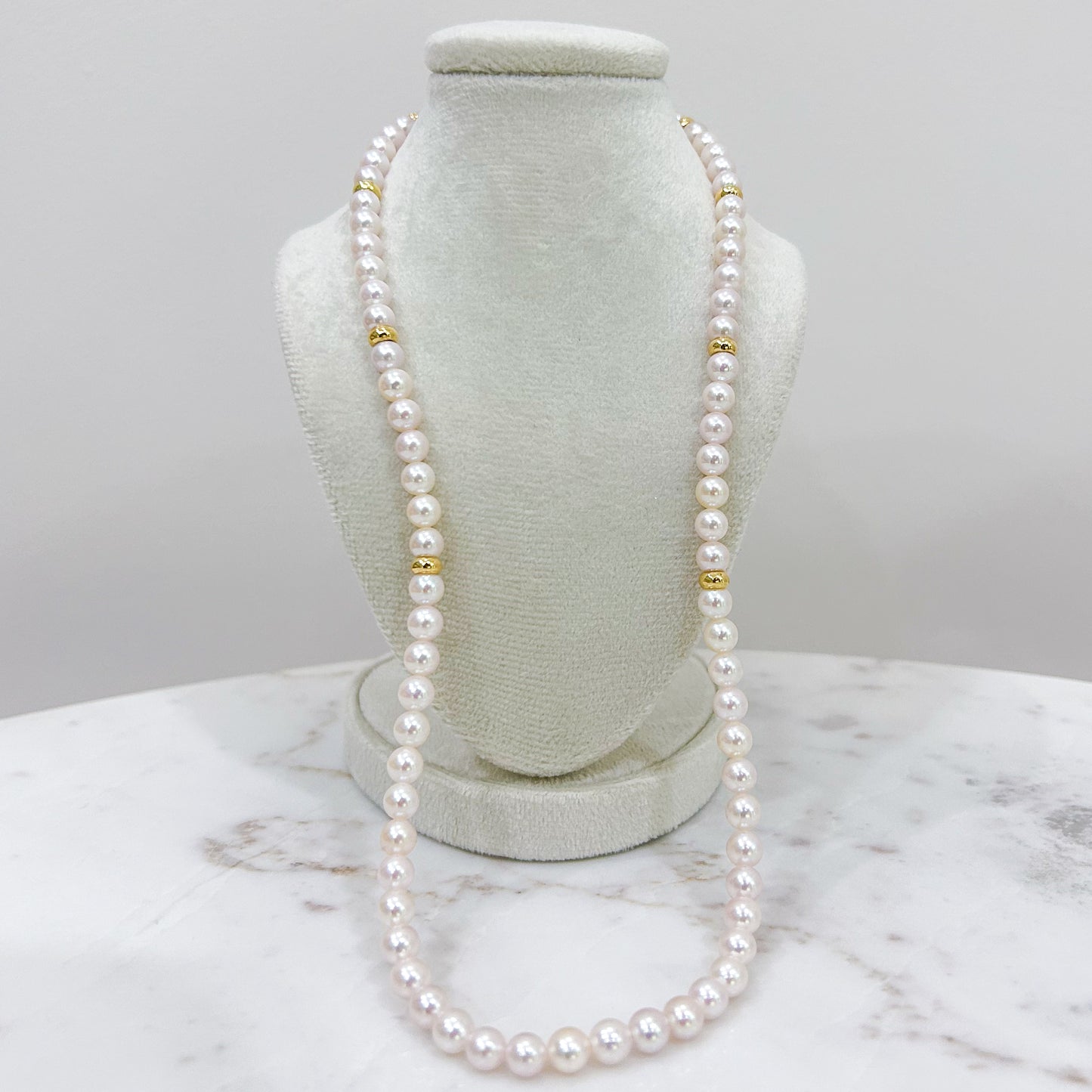 Collar de perlas cultivadas en oro 18k