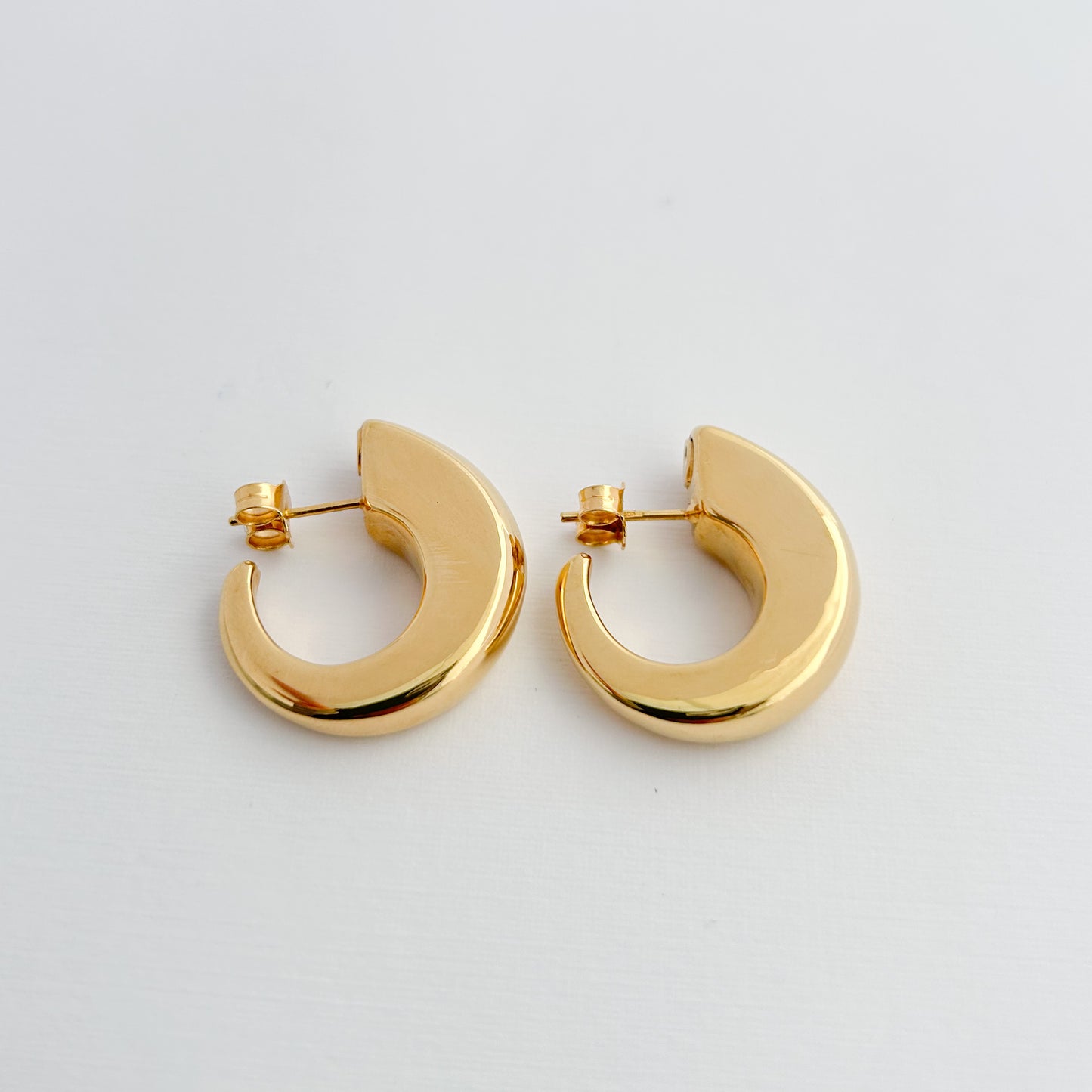 Aretes curva oro 18k