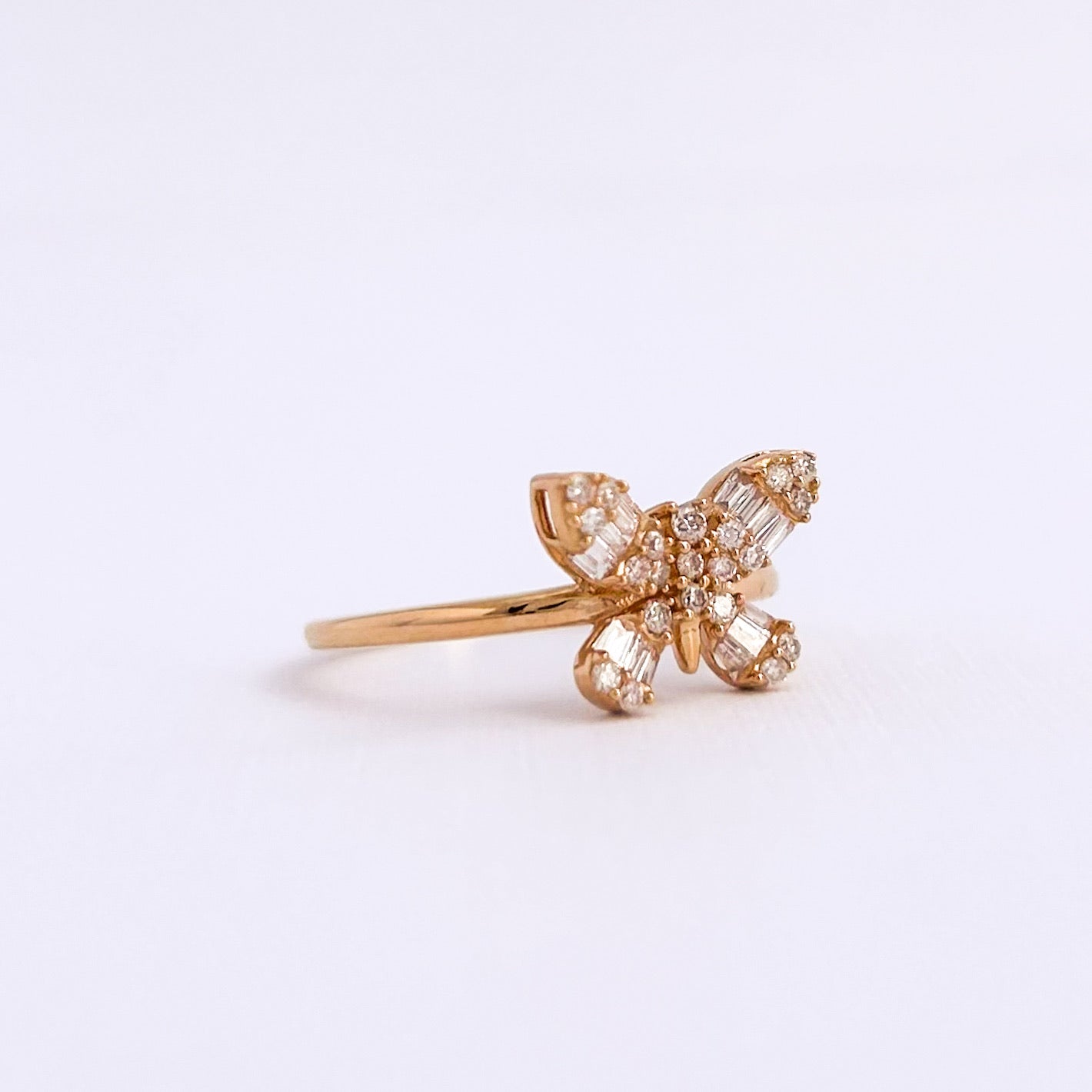 Anillo Mariposa Sunlight con diamantes en oro 18k