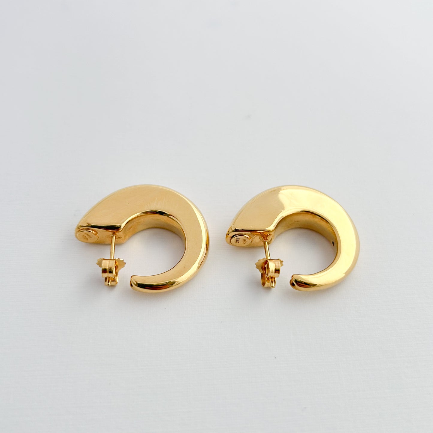 Aretes curva oro 18k