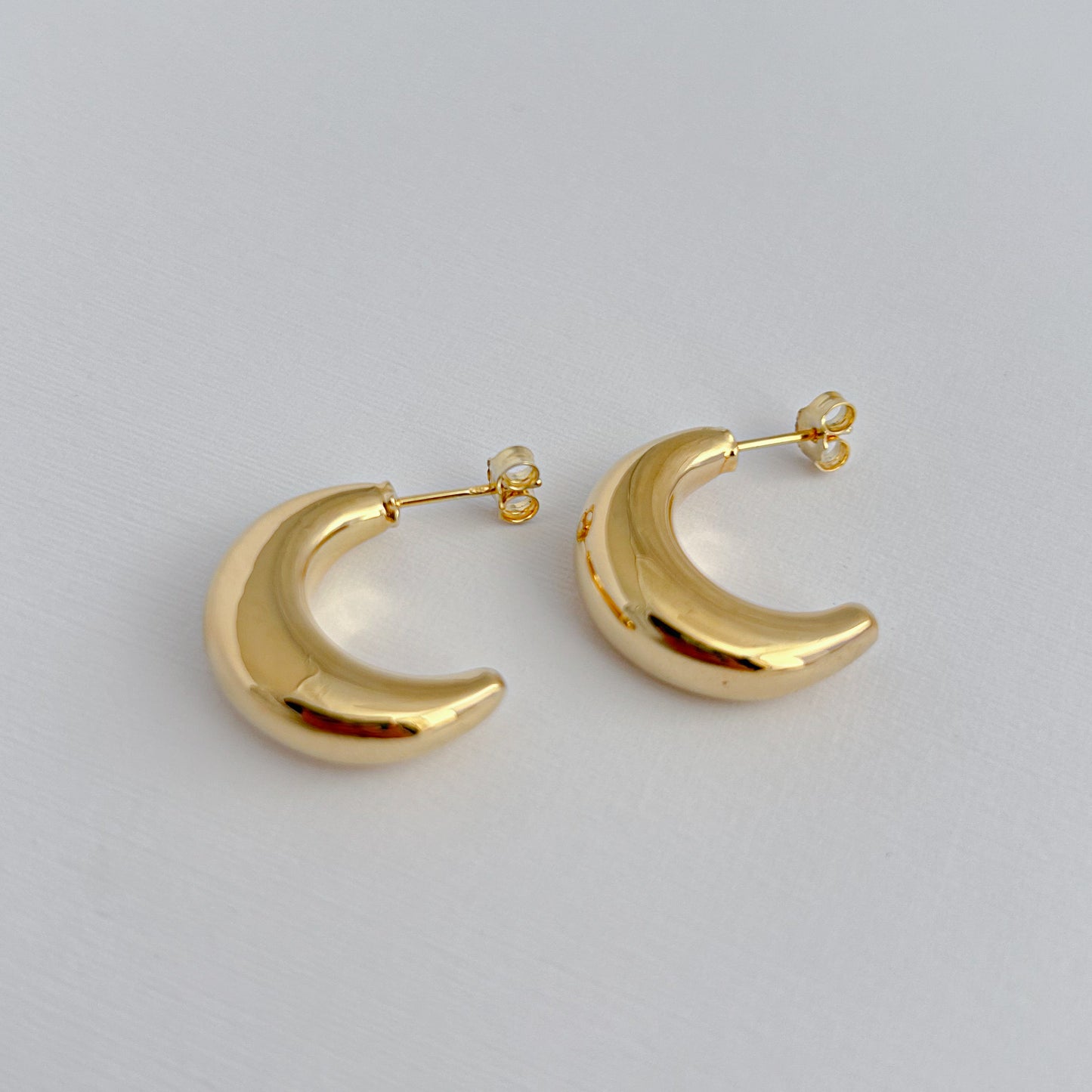 Aretes lunar oro 18k