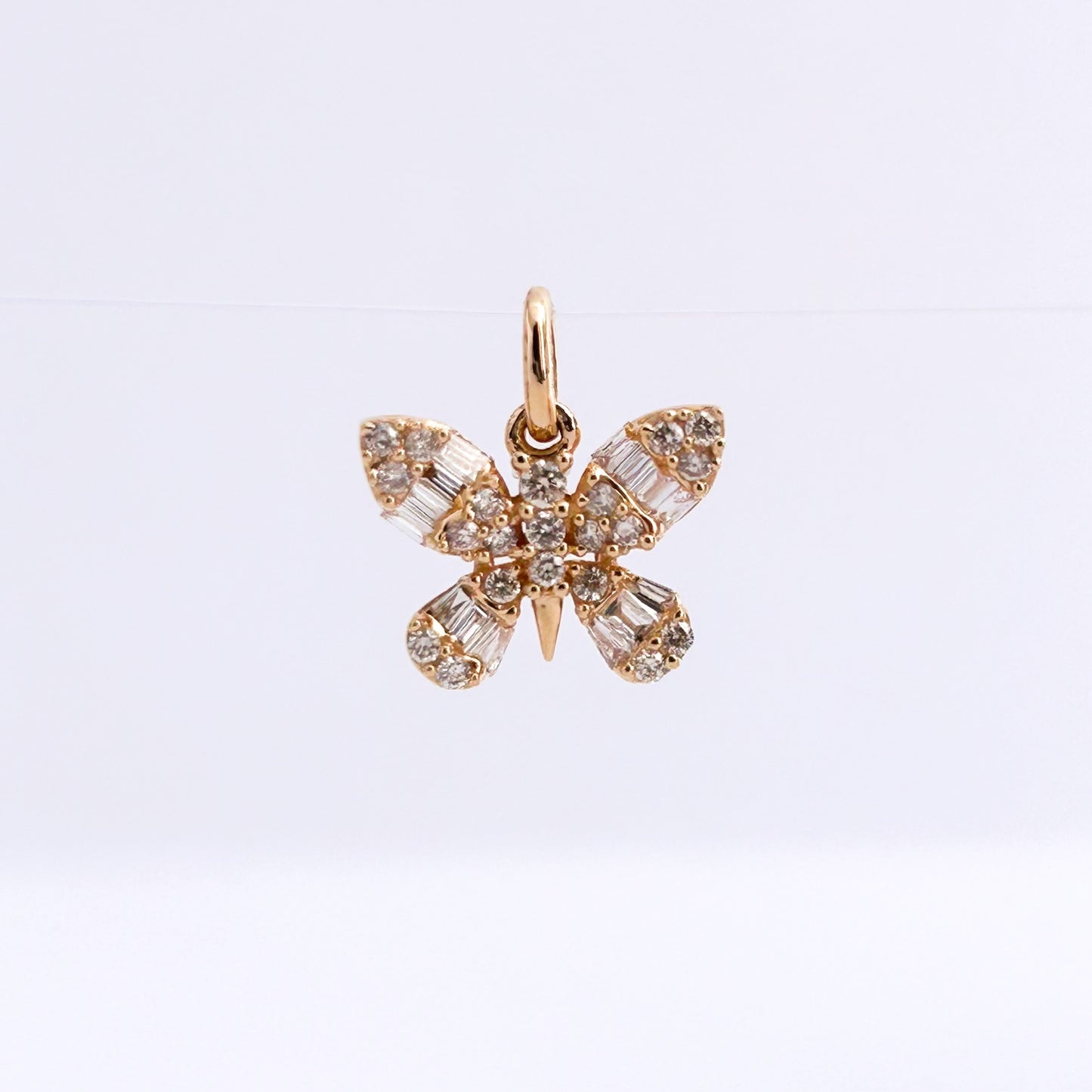 Dije Mariposa Sunlight con diamantes en oro 18k