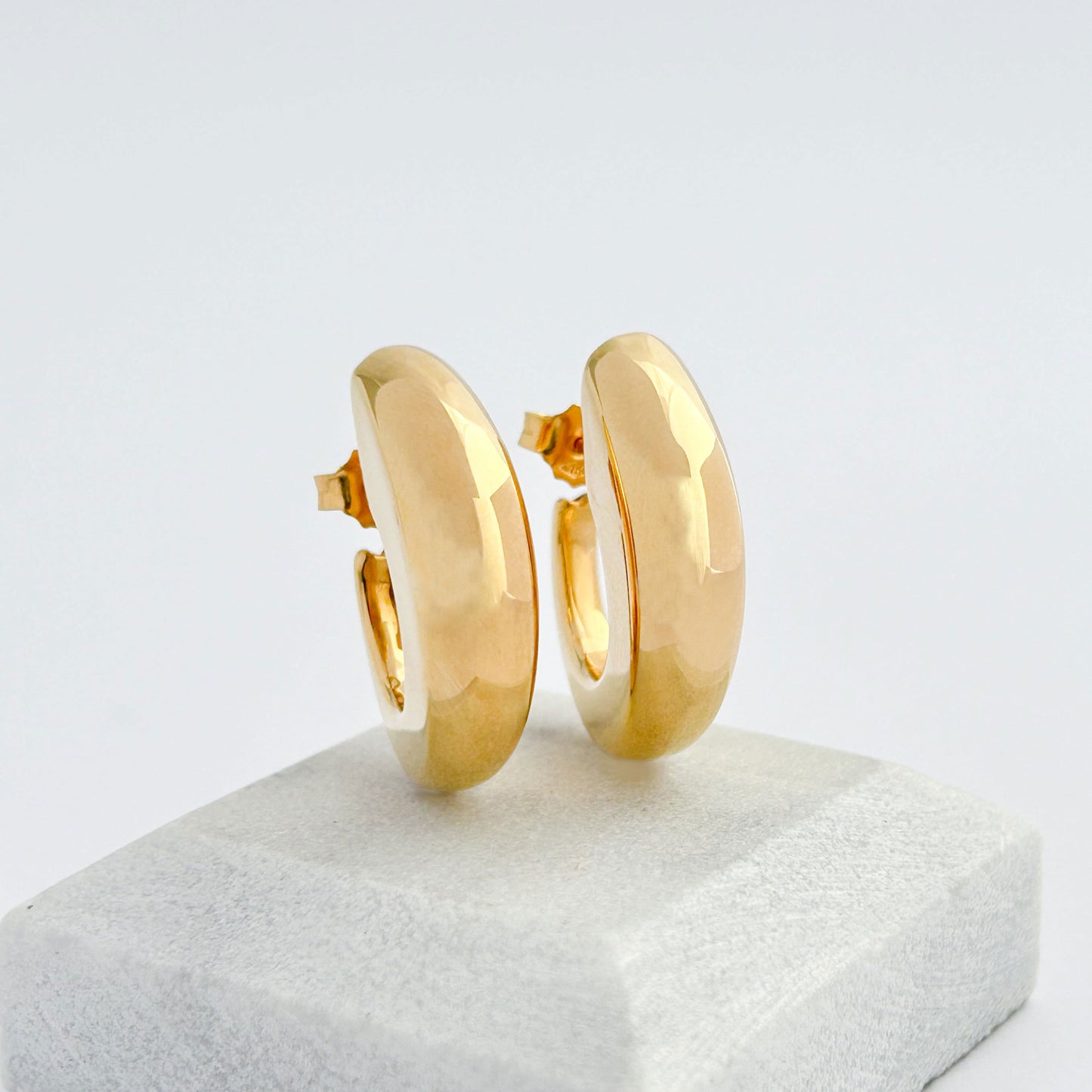 Aretes curva oro 18k