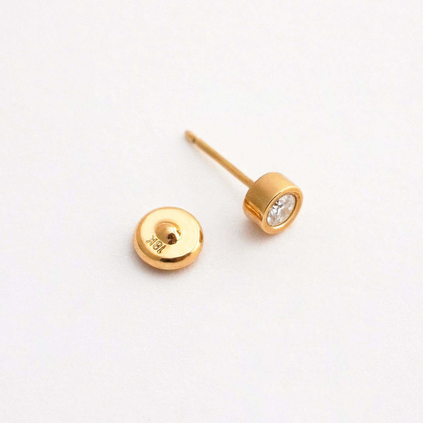 1/2 Par de Arete Bebé Bicelado con Diamantes en Oro 18K