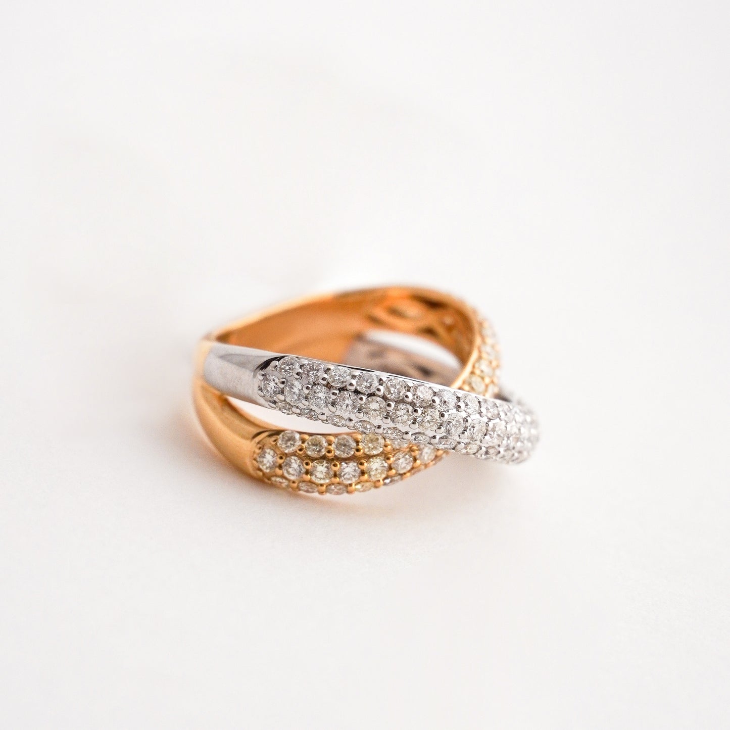 Anillo Cruzado Bicolor en Oro 18K