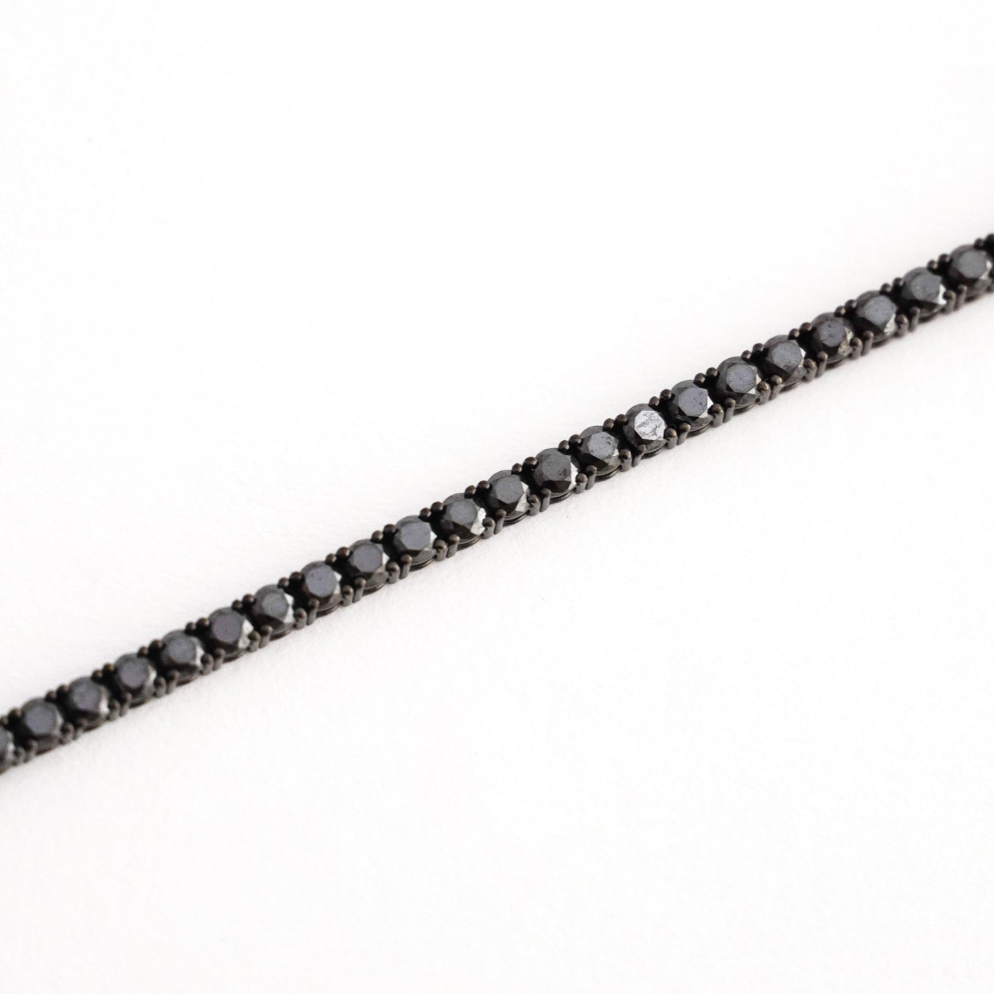 Pulsera Tennis Black con Diamantes Negros 3.41 cts en Oro 18K