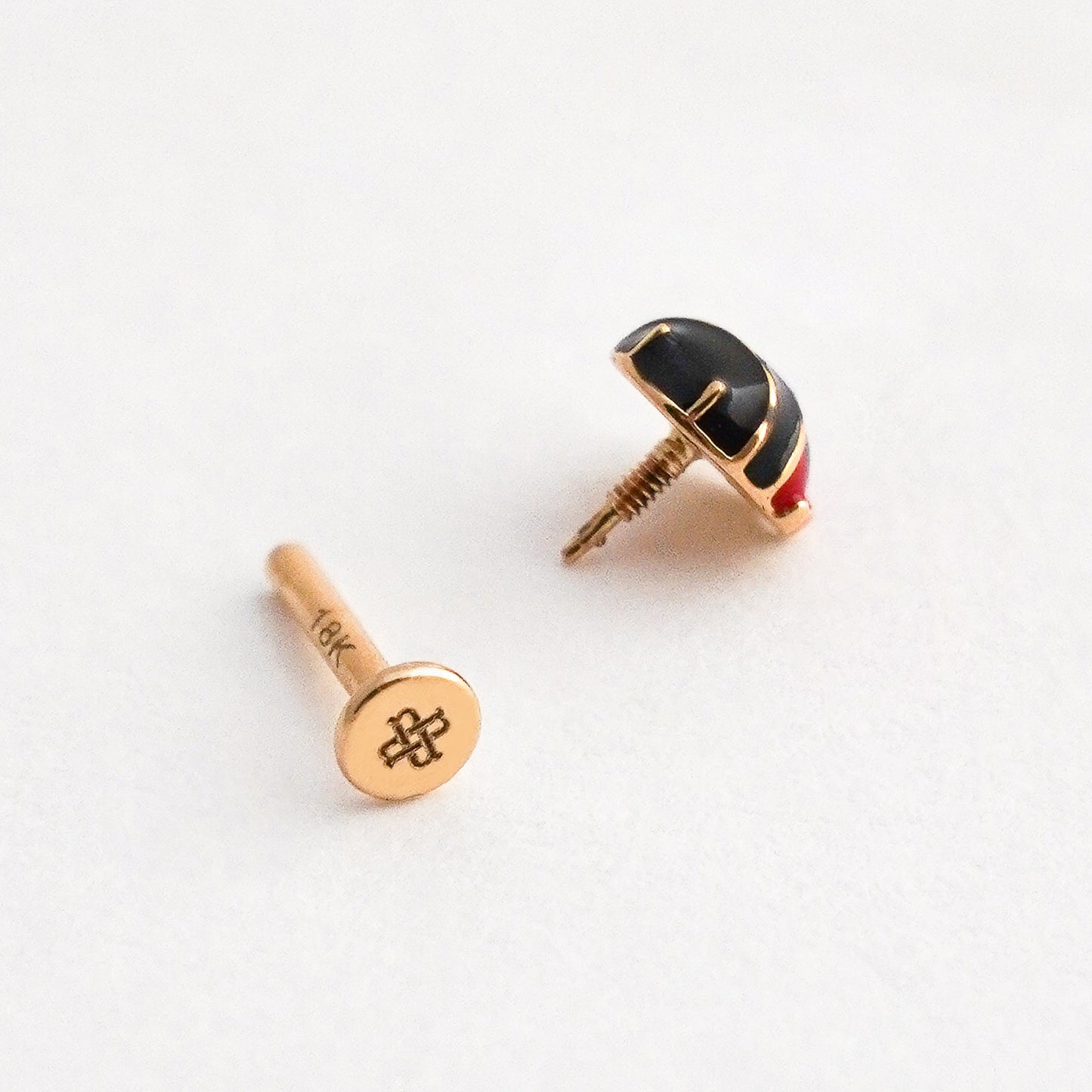 Piercing Mariquita en Oro 18K