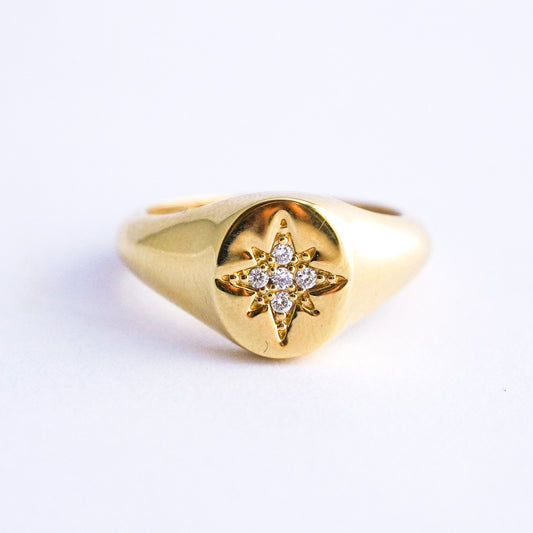 Anillo chevalier star con diamantes en Oro18k
