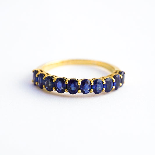 Anillo rivier zafiro oval oro18k