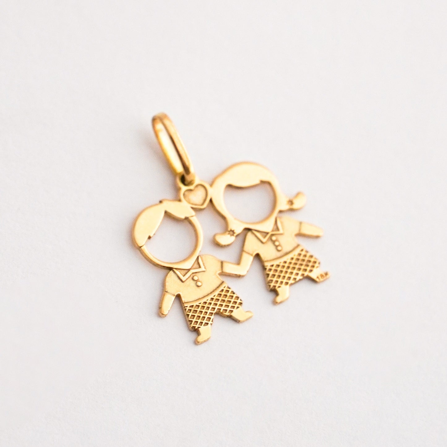 Dije de Niños Hermanos en Oro 18k