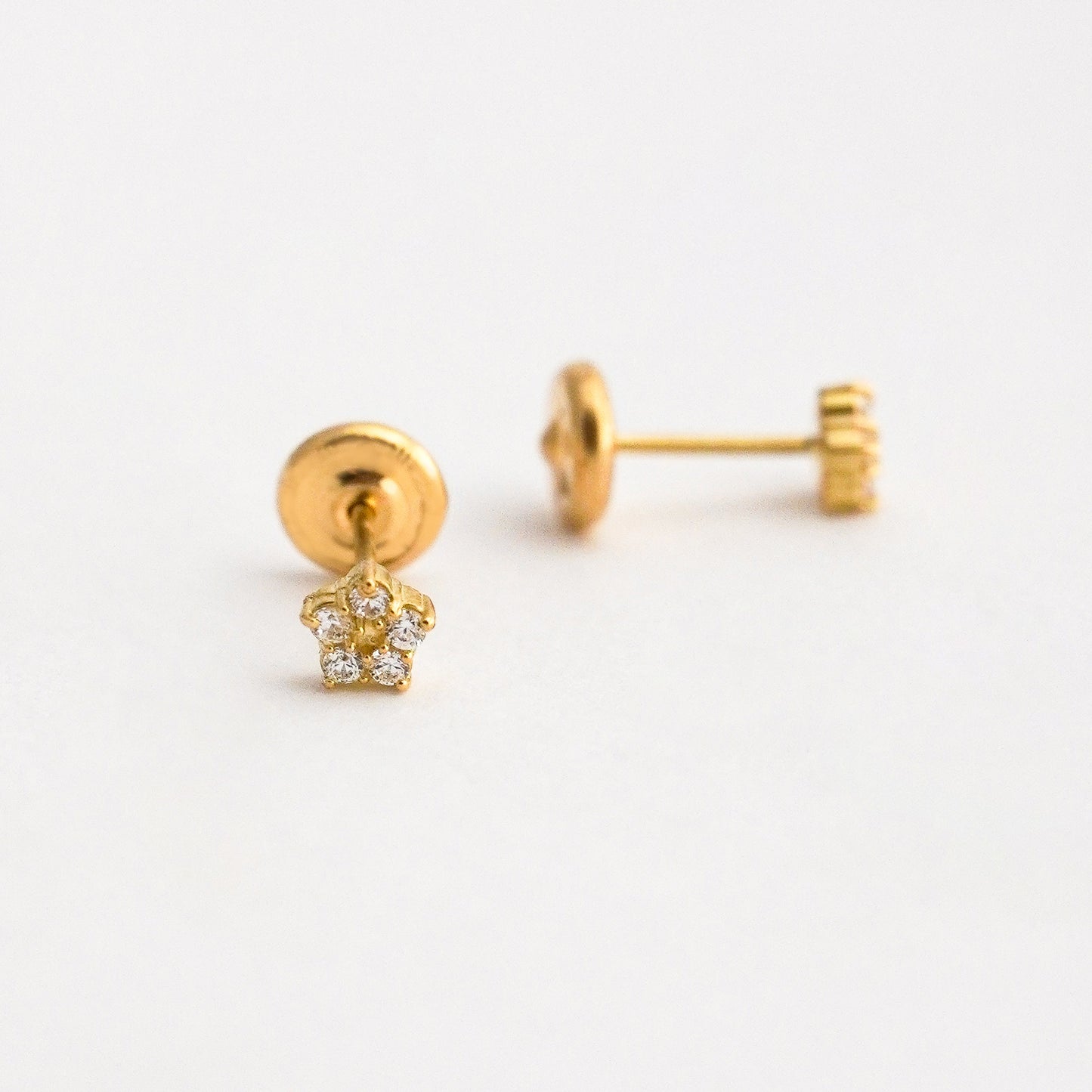 Aretes de Bebé Roseta Nori con circones en Oro 18k